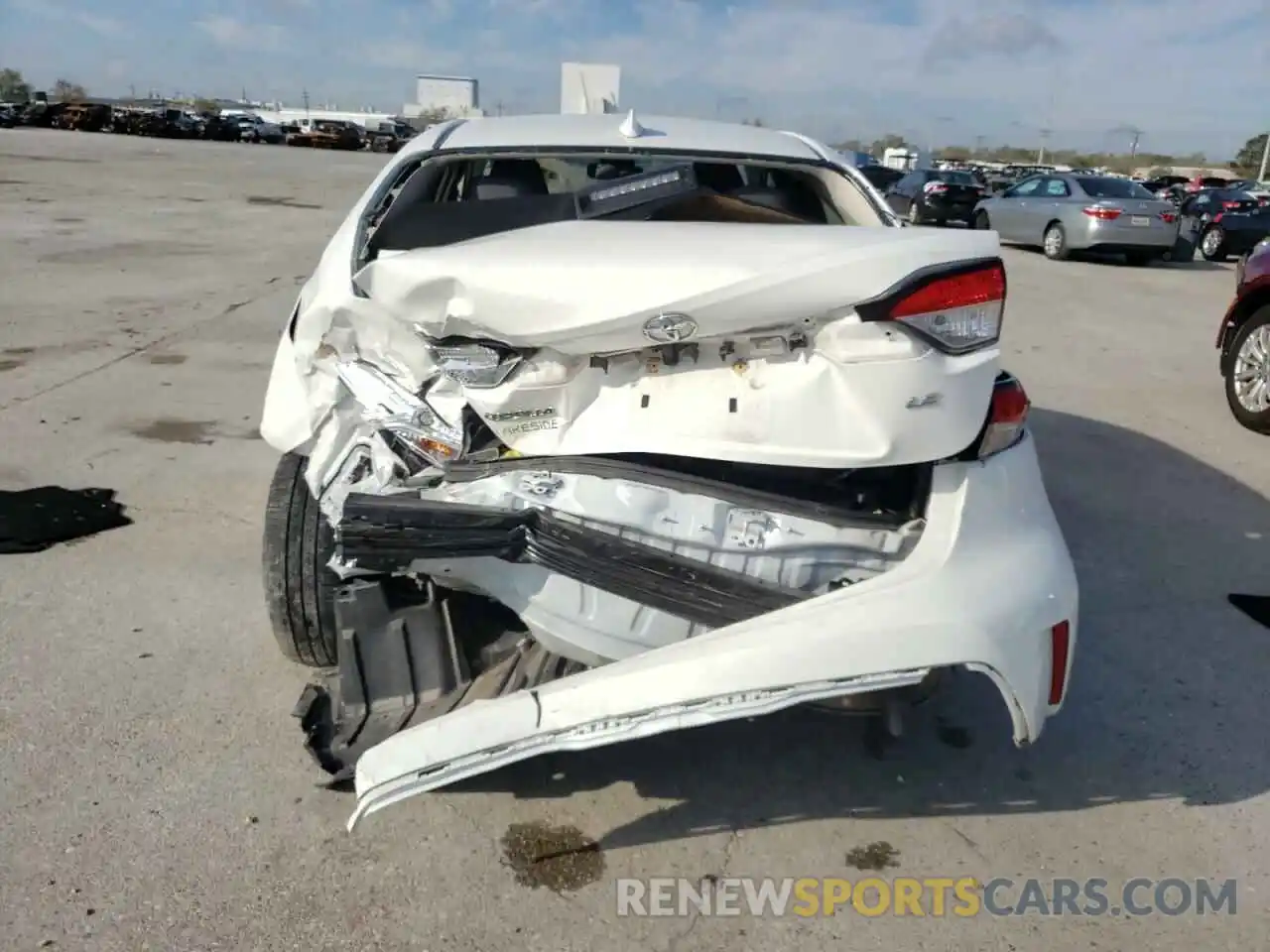 9 Photograph of a damaged car JTDEPMAE9MJ135237 TOYOTA COROLLA 2021