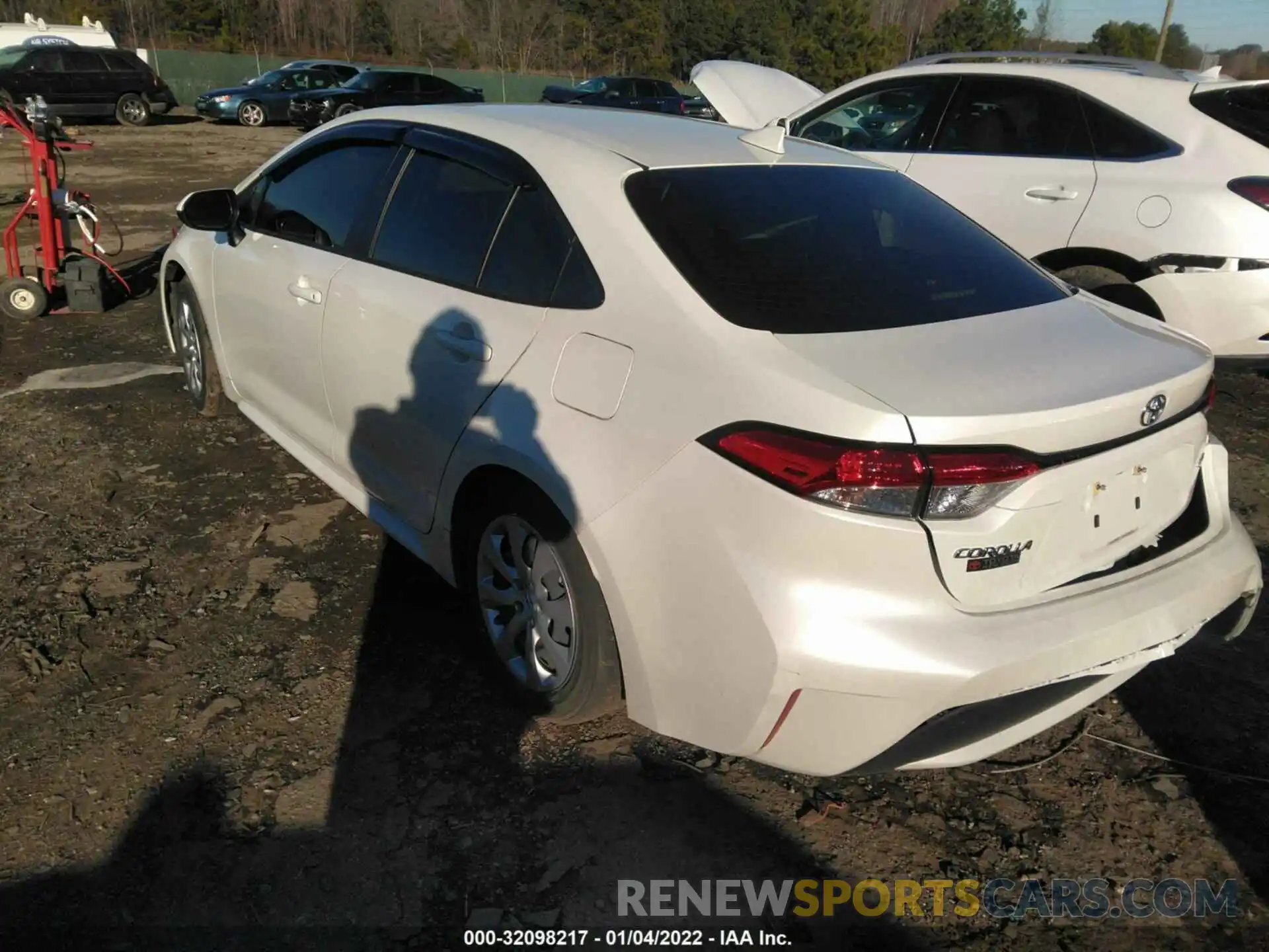 3 Photograph of a damaged car JTDEPMAE9MJ138025 TOYOTA COROLLA 2021