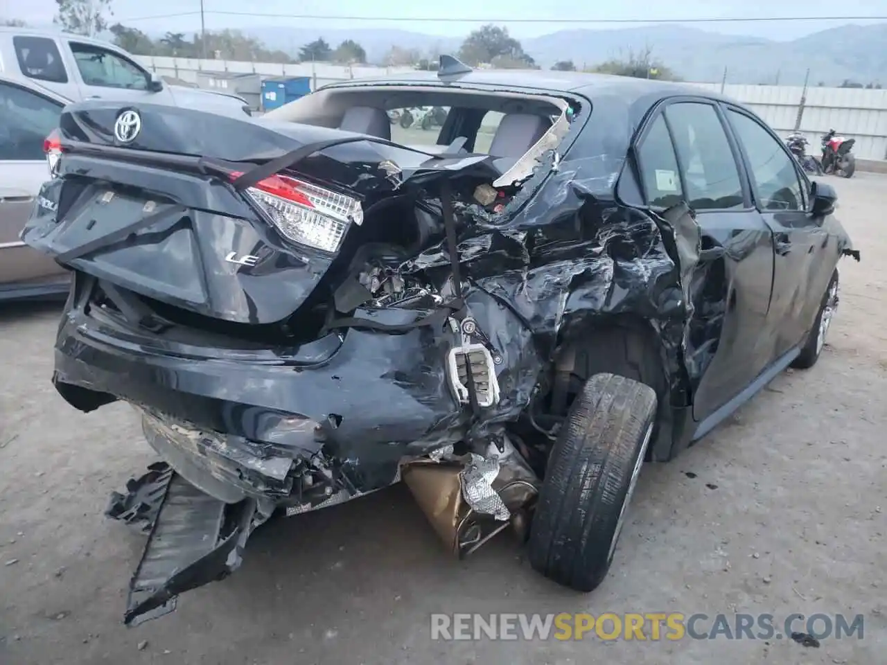 4 Photograph of a damaged car JTDEPMAE9MJ143631 TOYOTA COROLLA 2021