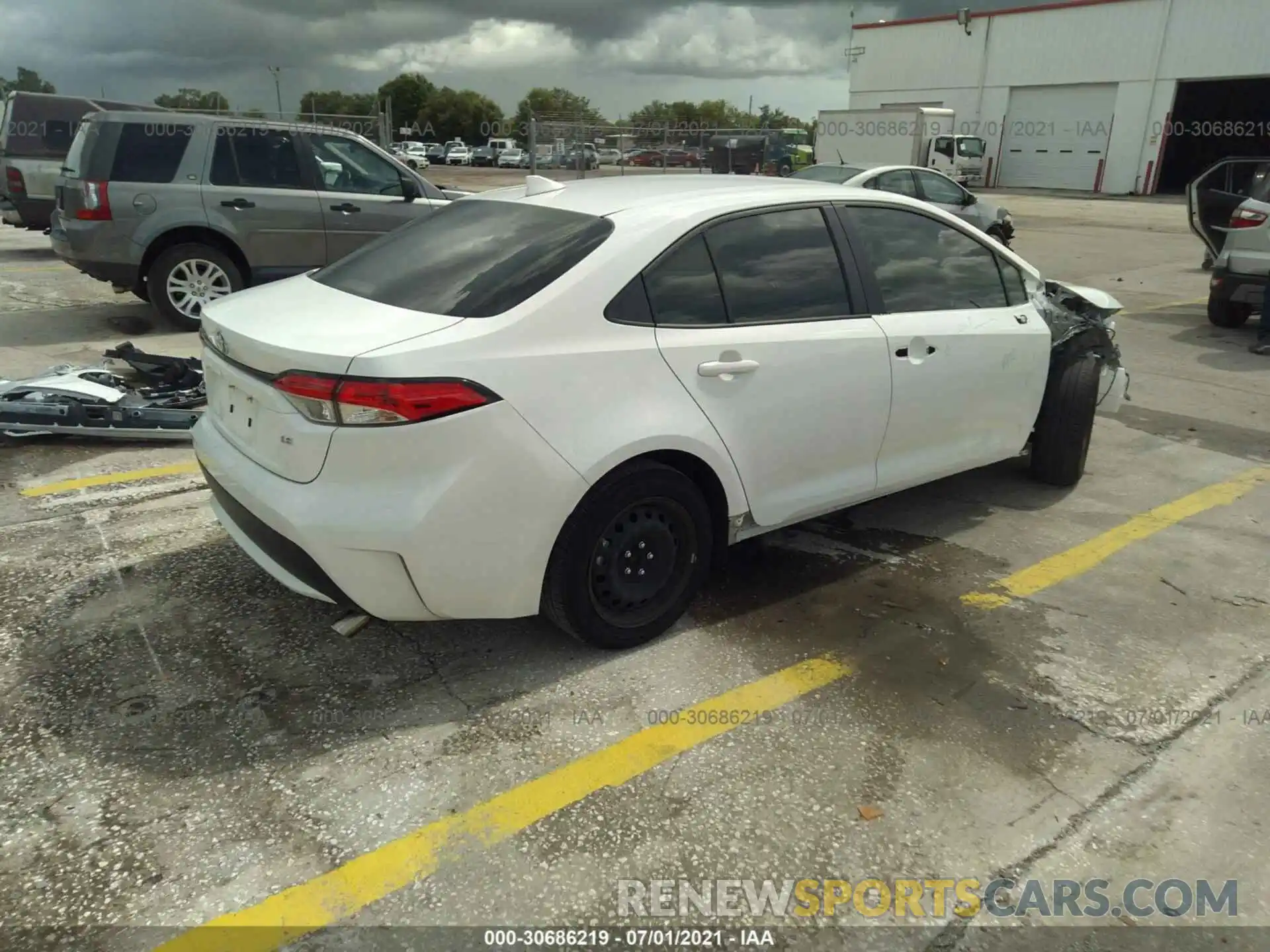 4 Photograph of a damaged car JTDEPMAE9MJ151552 TOYOTA COROLLA 2021