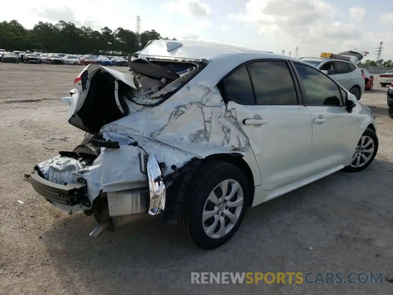 4 Photograph of a damaged car JTDEPMAE9MJ155102 TOYOTA COROLLA 2021