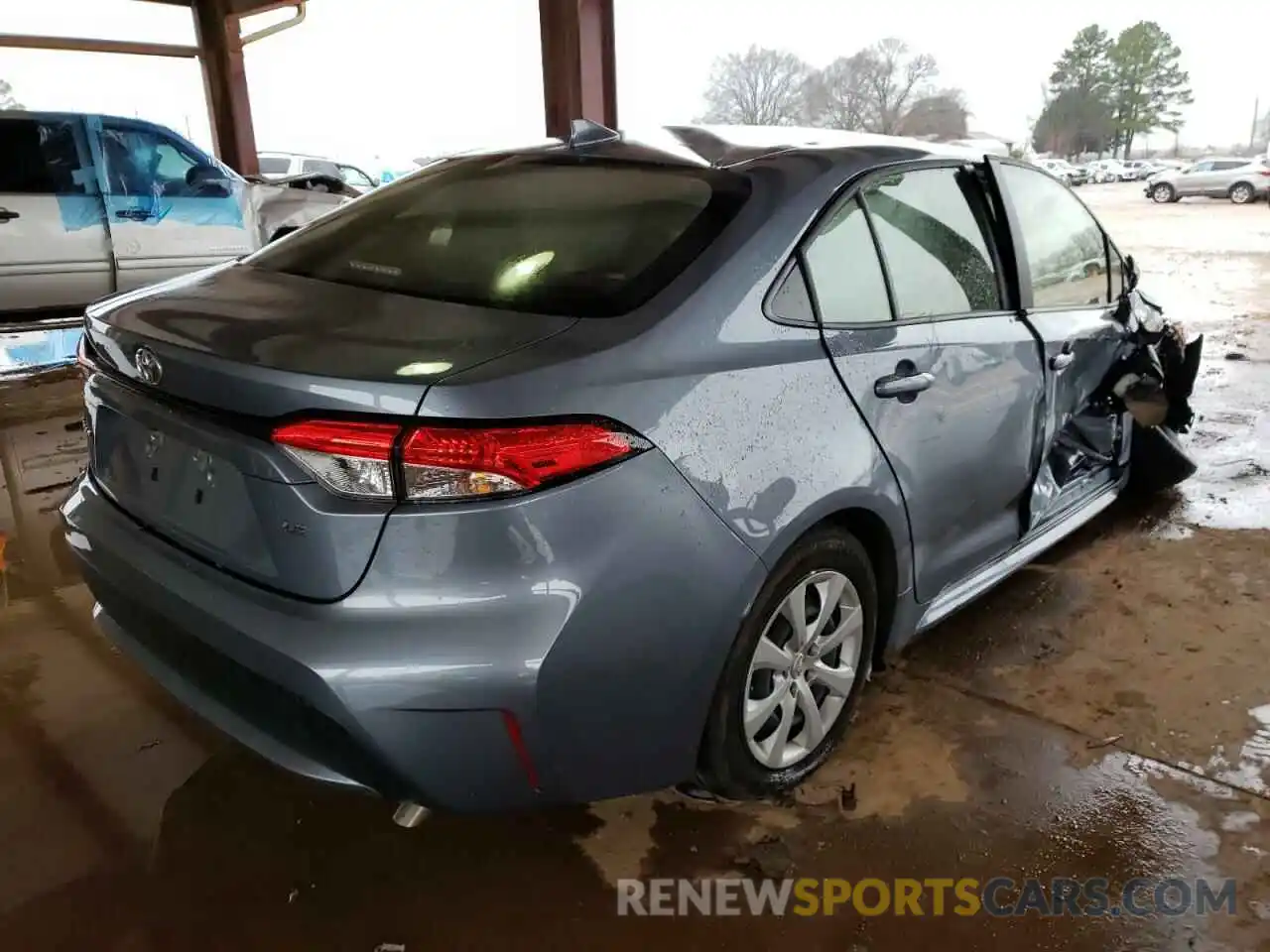 4 Photograph of a damaged car JTDEPMAE9MJ155682 TOYOTA COROLLA 2021