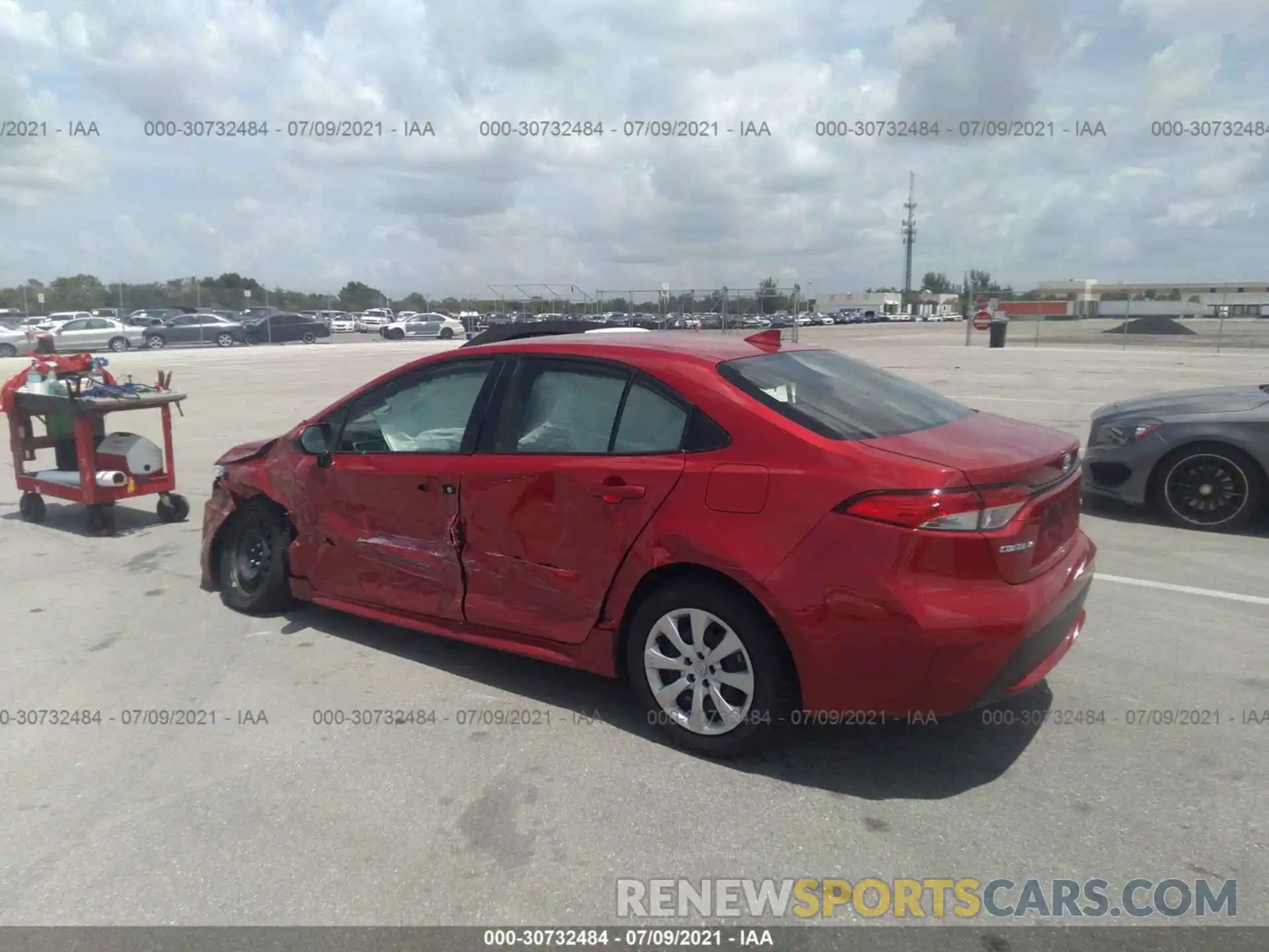 3 Photograph of a damaged car JTDEPMAE9MJ163720 TOYOTA COROLLA 2021