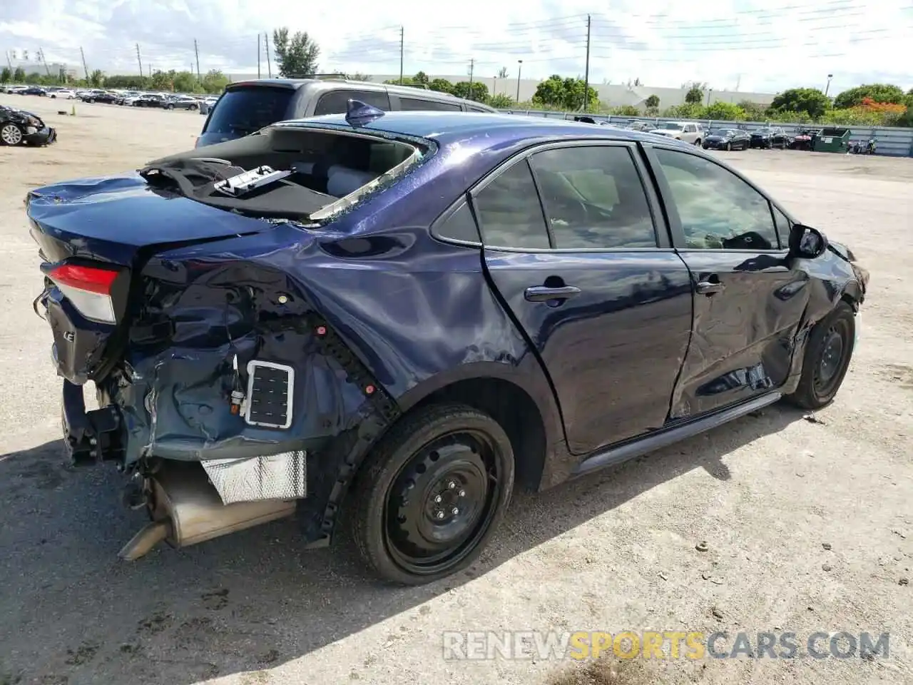 4 Photograph of a damaged car JTDEPMAE9MJ169971 TOYOTA COROLLA 2021