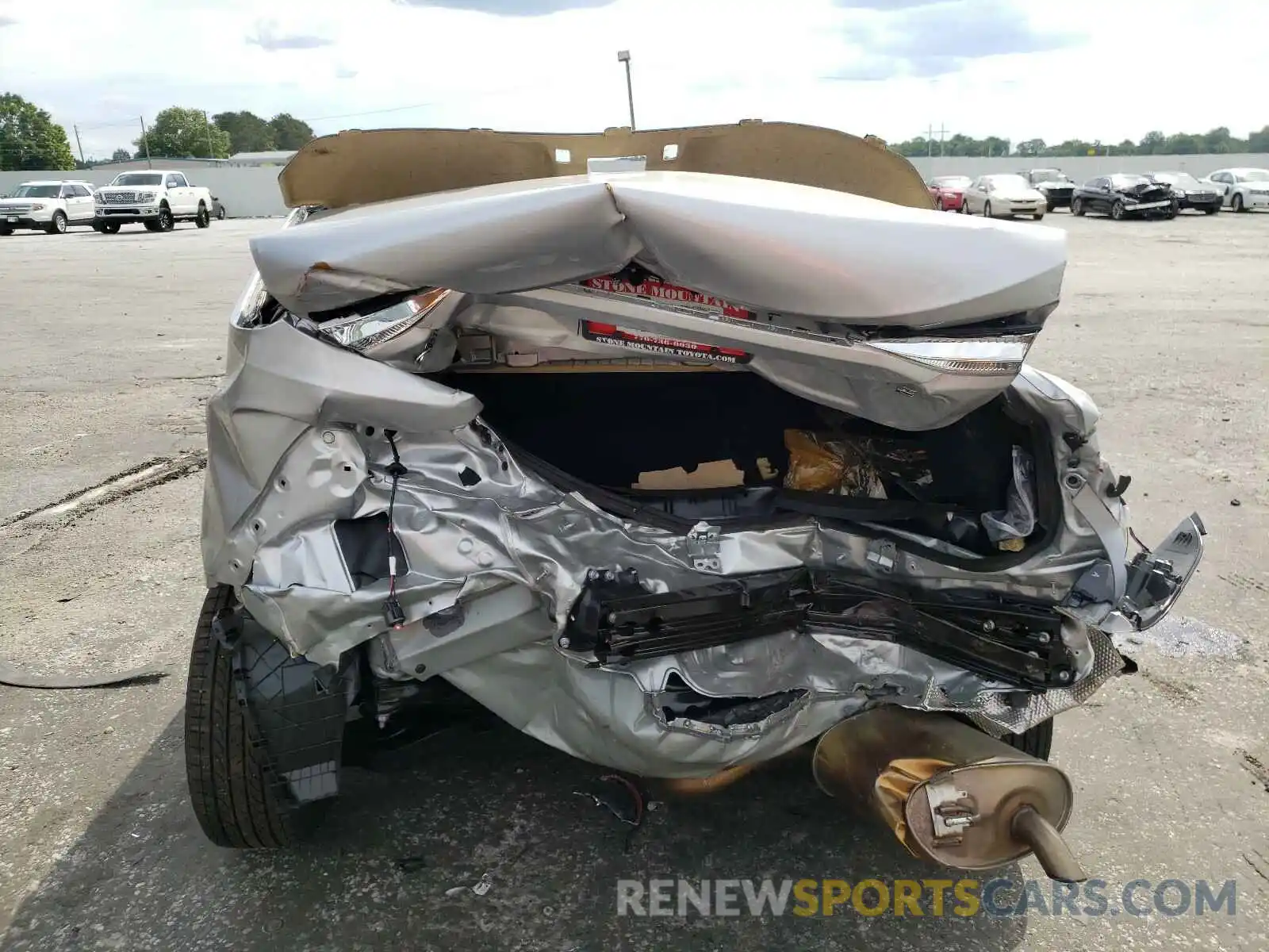 9 Photograph of a damaged car JTDEPMAE9MJ176368 TOYOTA COROLLA 2021