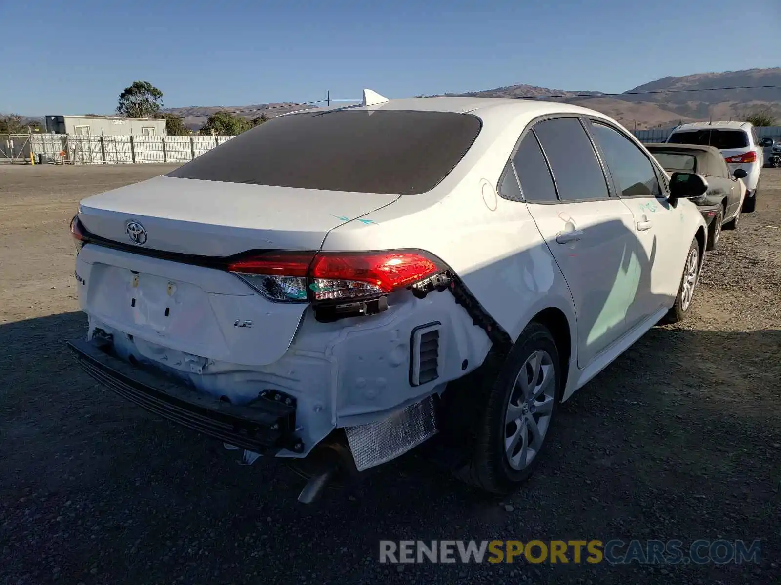 4 Photograph of a damaged car JTDEPMAE9MJ176936 TOYOTA COROLLA 2021