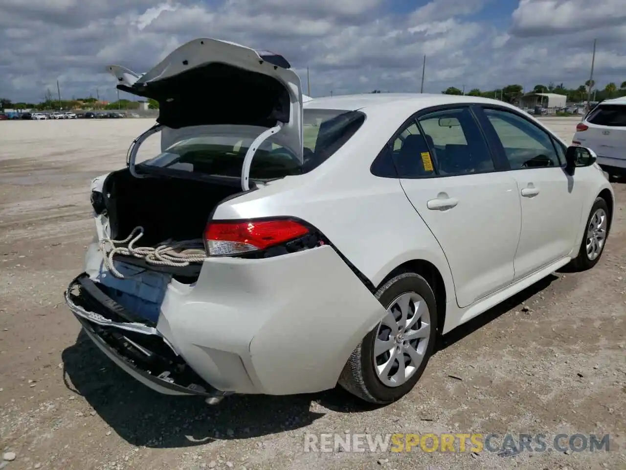 4 Photograph of a damaged car JTDEPMAEXMJ125686 TOYOTA COROLLA 2021