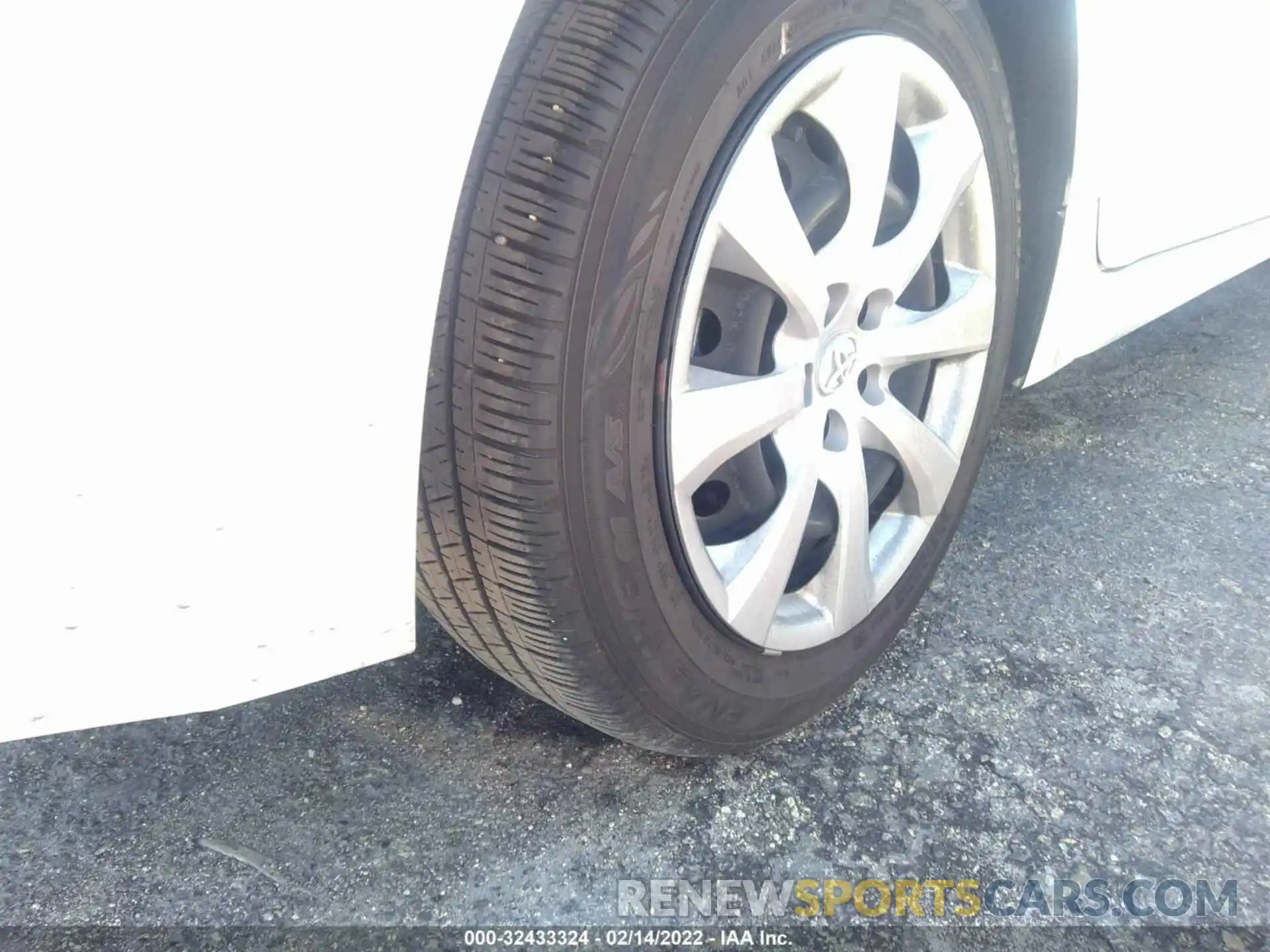 15 Photograph of a damaged car JTDEPMAEXMJ134288 TOYOTA COROLLA 2021