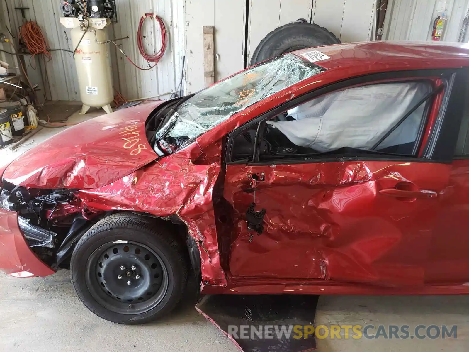 9 Photograph of a damaged car JTDEPMAEXMJ141208 TOYOTA COROLLA 2021