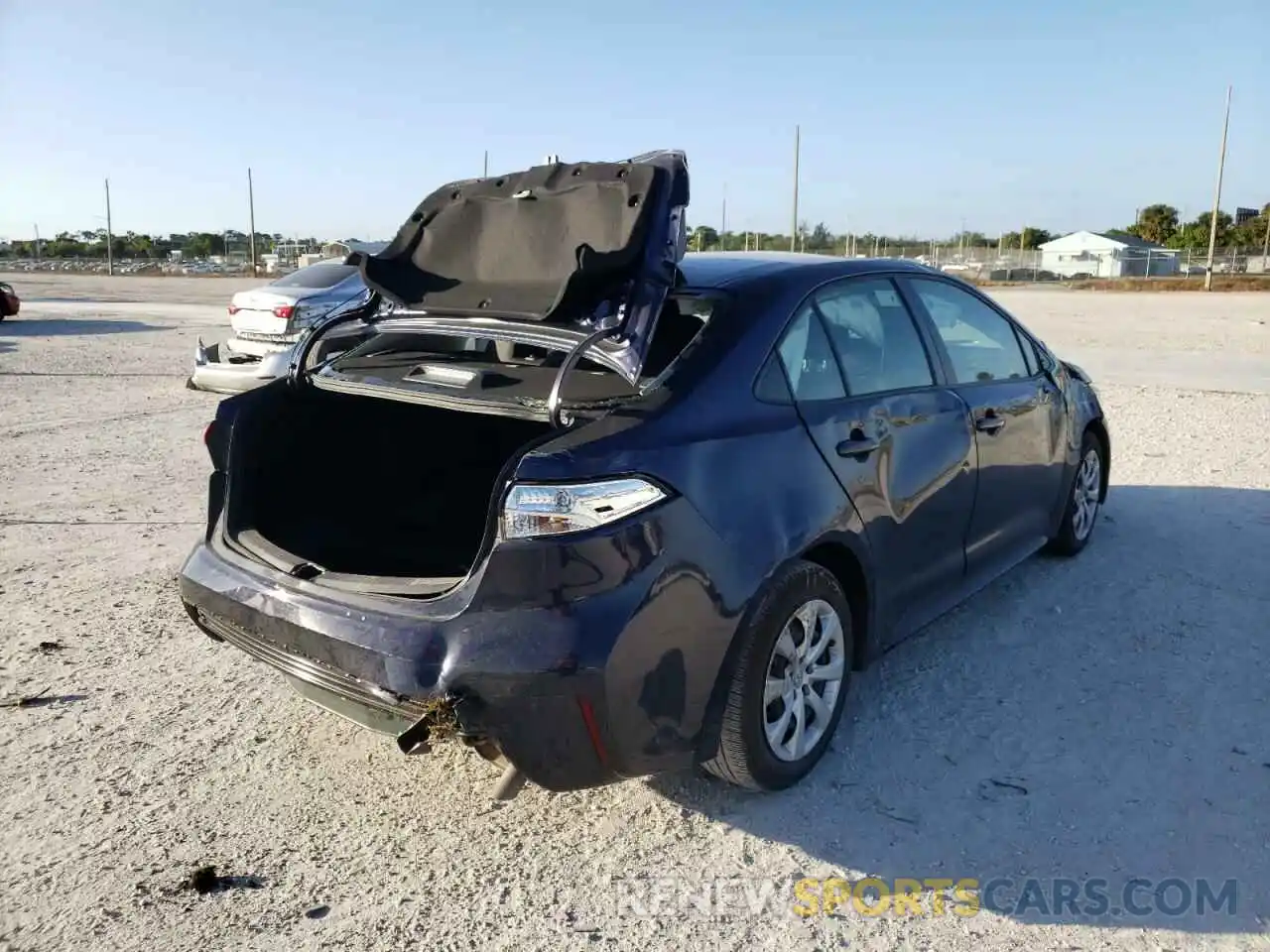 4 Photograph of a damaged car JTDEPMAEXMJ168036 TOYOTA COROLLA 2021