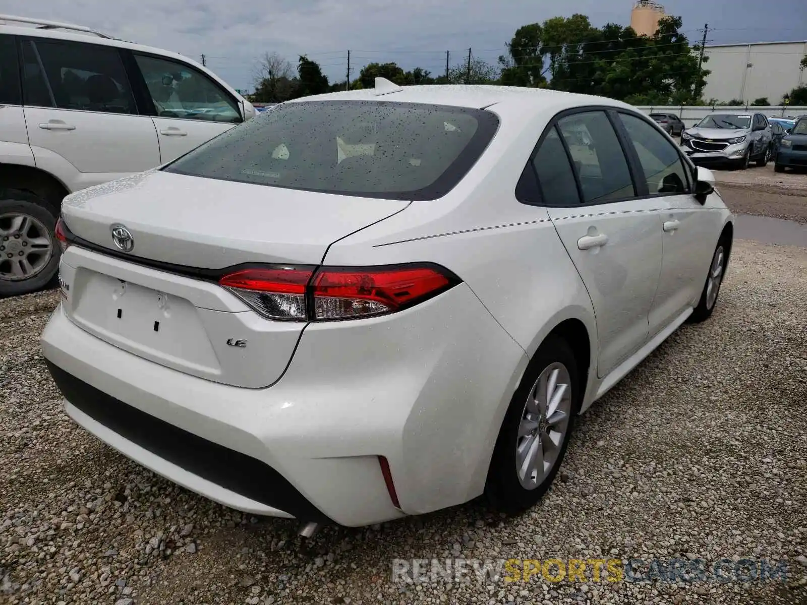 4 Photograph of a damaged car JTDHPMAE0MJ176627 TOYOTA COROLLA 2021