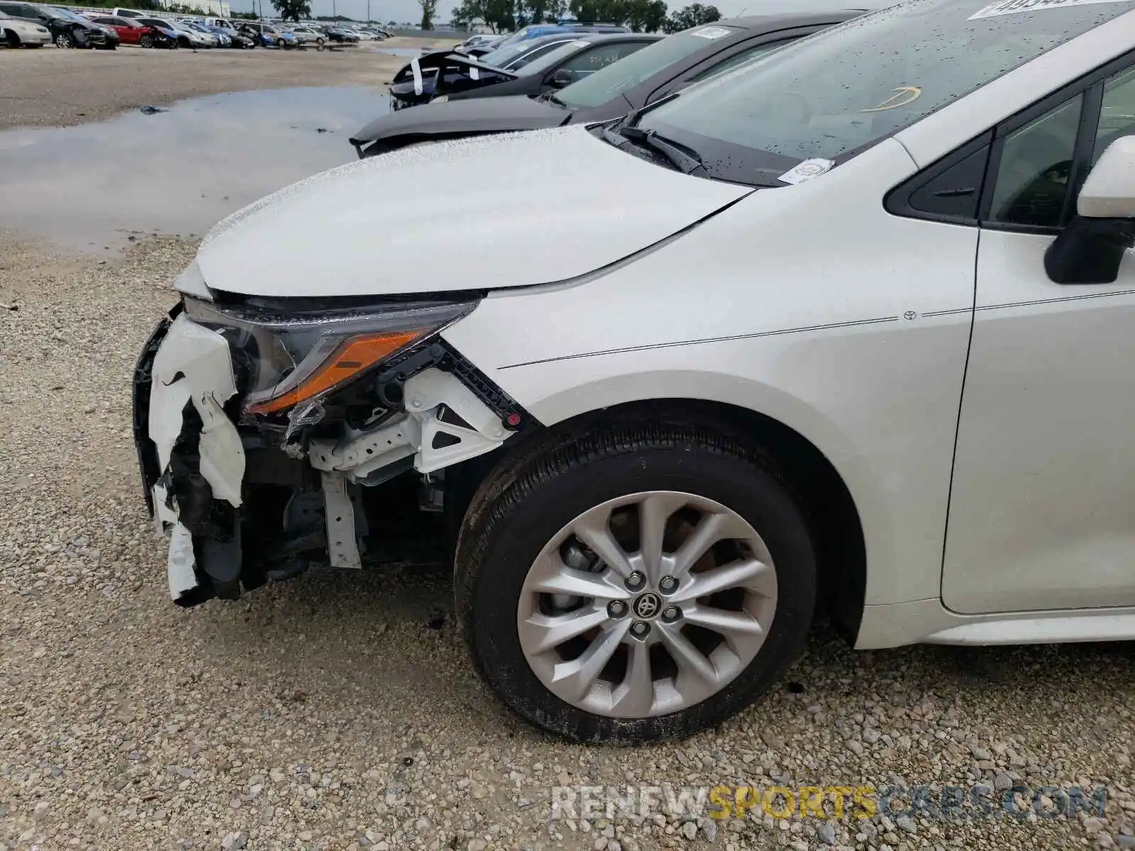 9 Photograph of a damaged car JTDHPMAE0MJ176627 TOYOTA COROLLA 2021