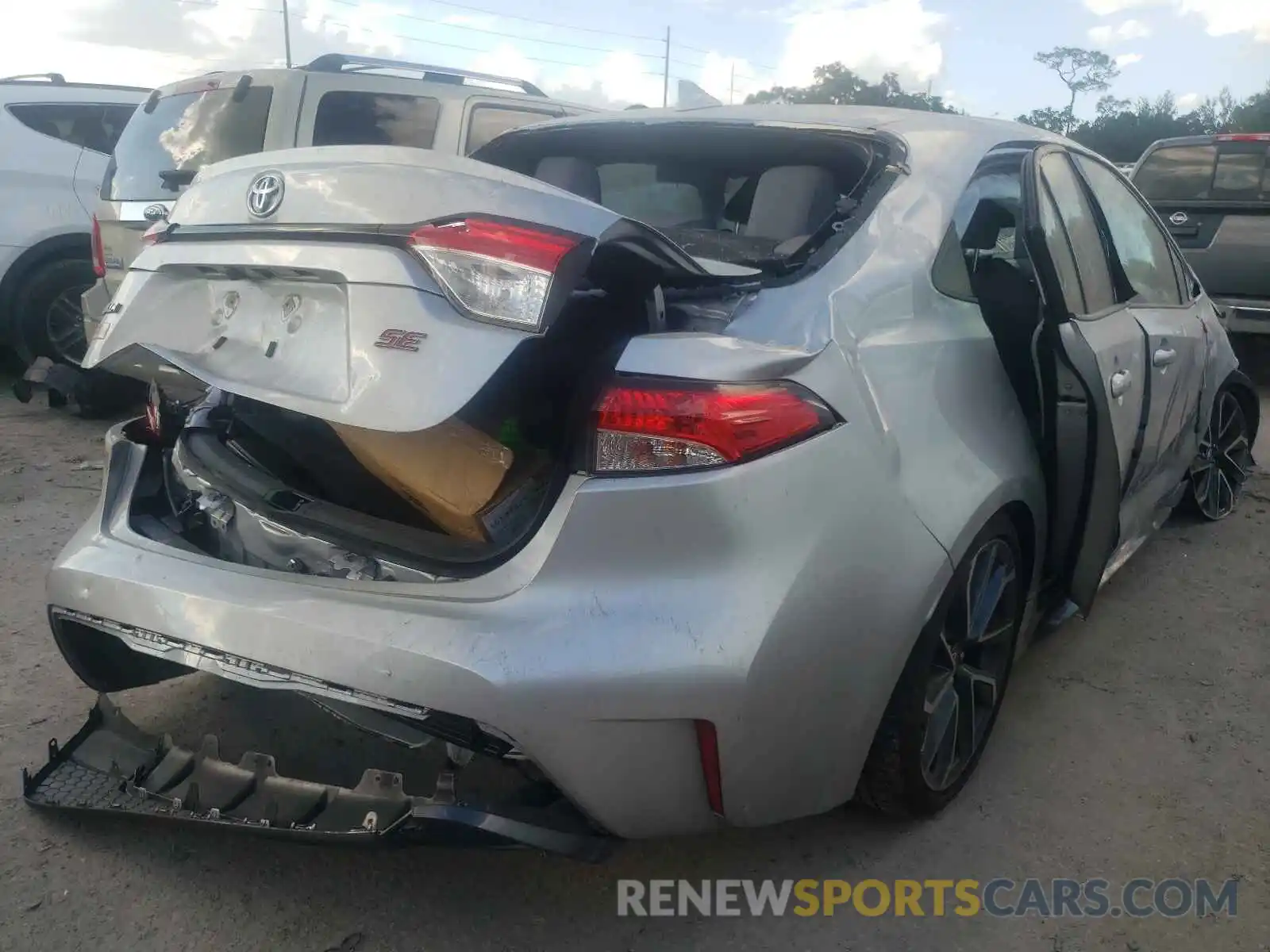 4 Photograph of a damaged car JTDP4MCE5MJ055108 TOYOTA COROLLA 2021