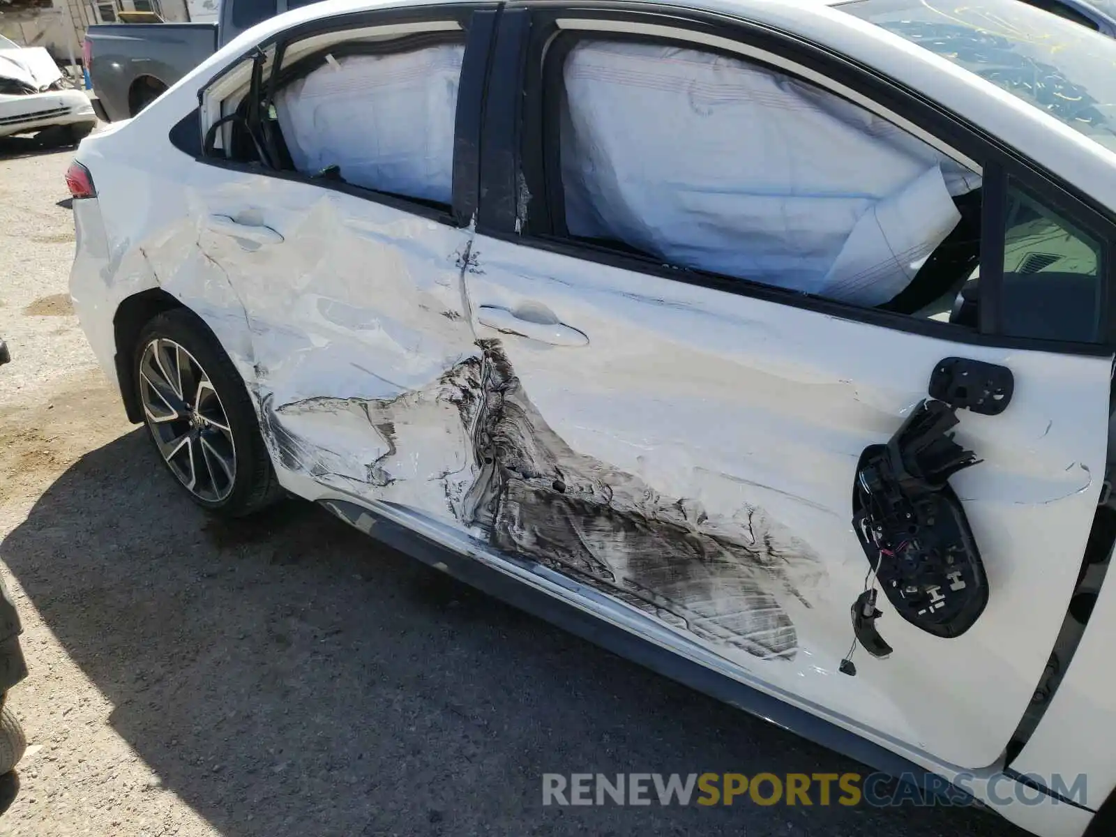 9 Photograph of a damaged car JTDP4MCE8MJ054051 TOYOTA COROLLA 2021