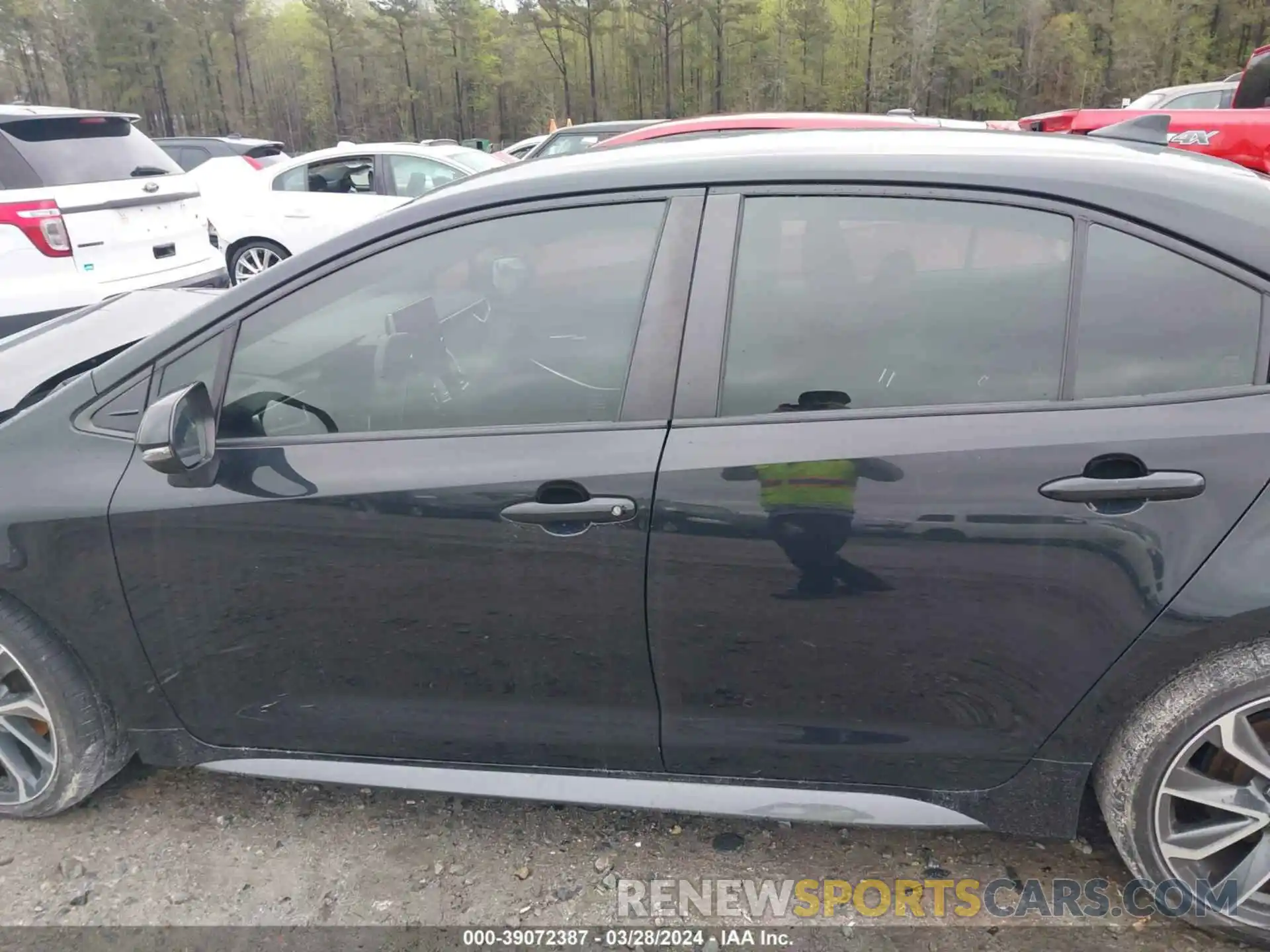 14 Photograph of a damaged car JTDS4MCE1MJ072465 TOYOTA COROLLA 2021