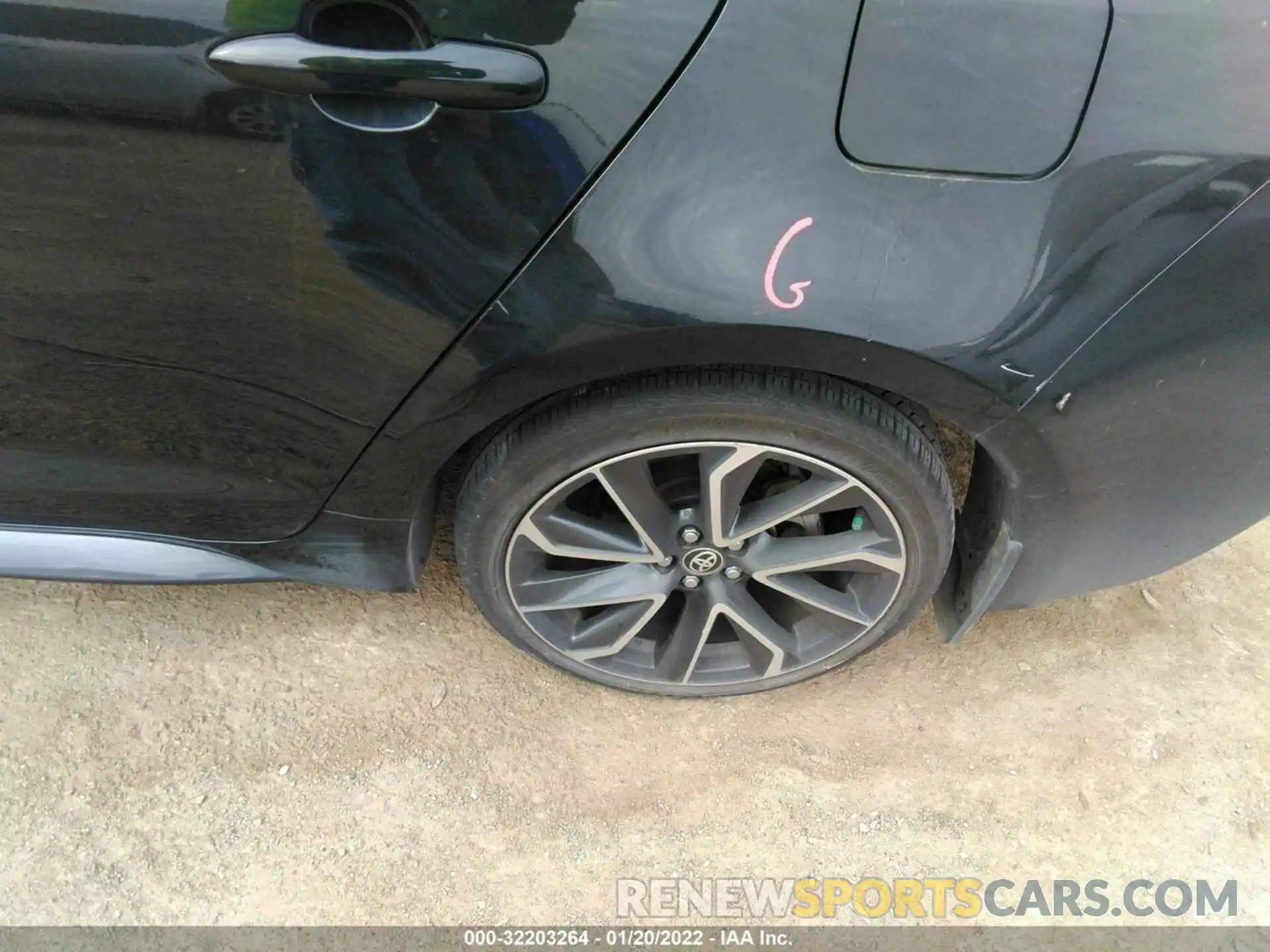 13 Photograph of a damaged car JTDS4MCE2MJ056727 TOYOTA COROLLA 2021