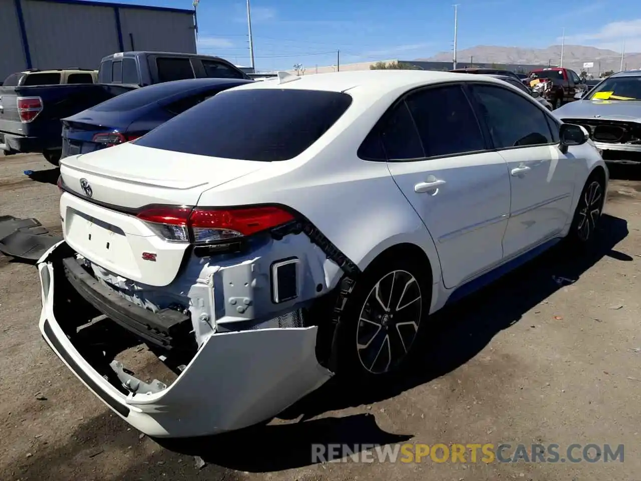 4 Photograph of a damaged car JTDS4MCE2MJ073320 TOYOTA COROLLA 2021