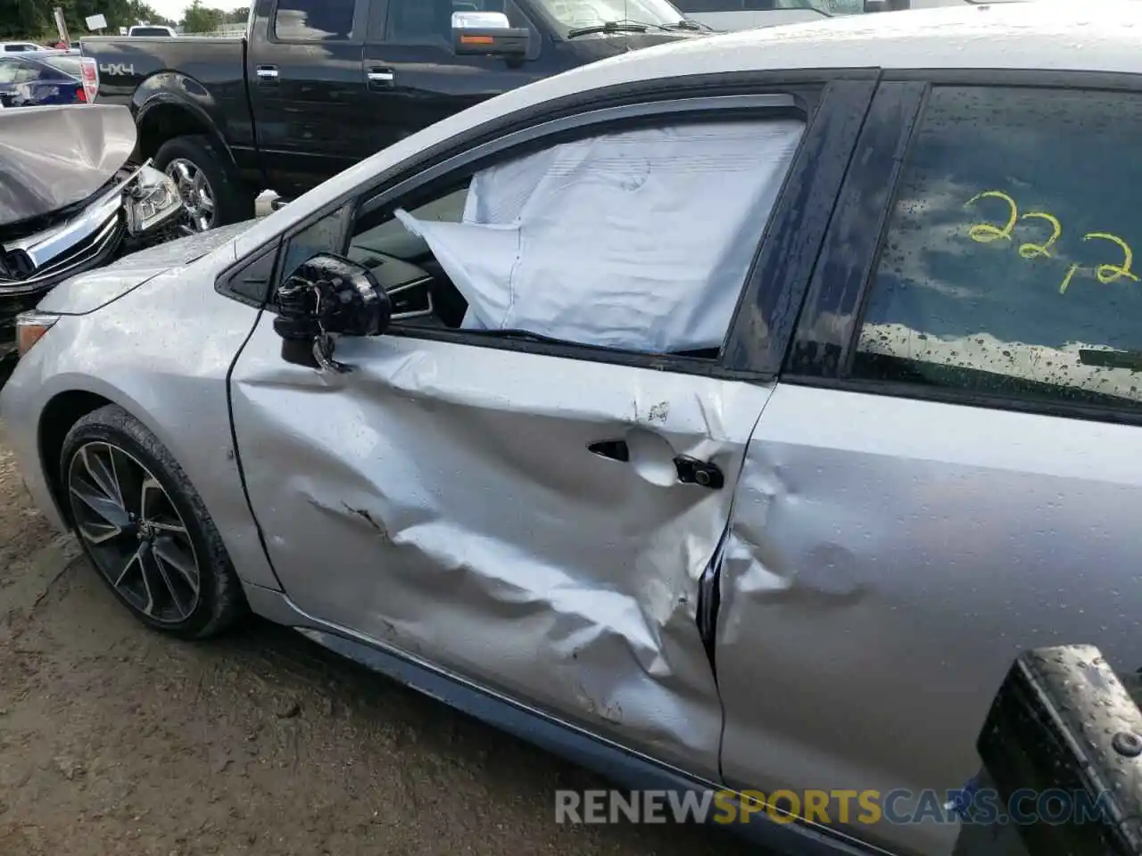 9 Photograph of a damaged car JTDS4MCE4MJ061749 TOYOTA COROLLA 2021