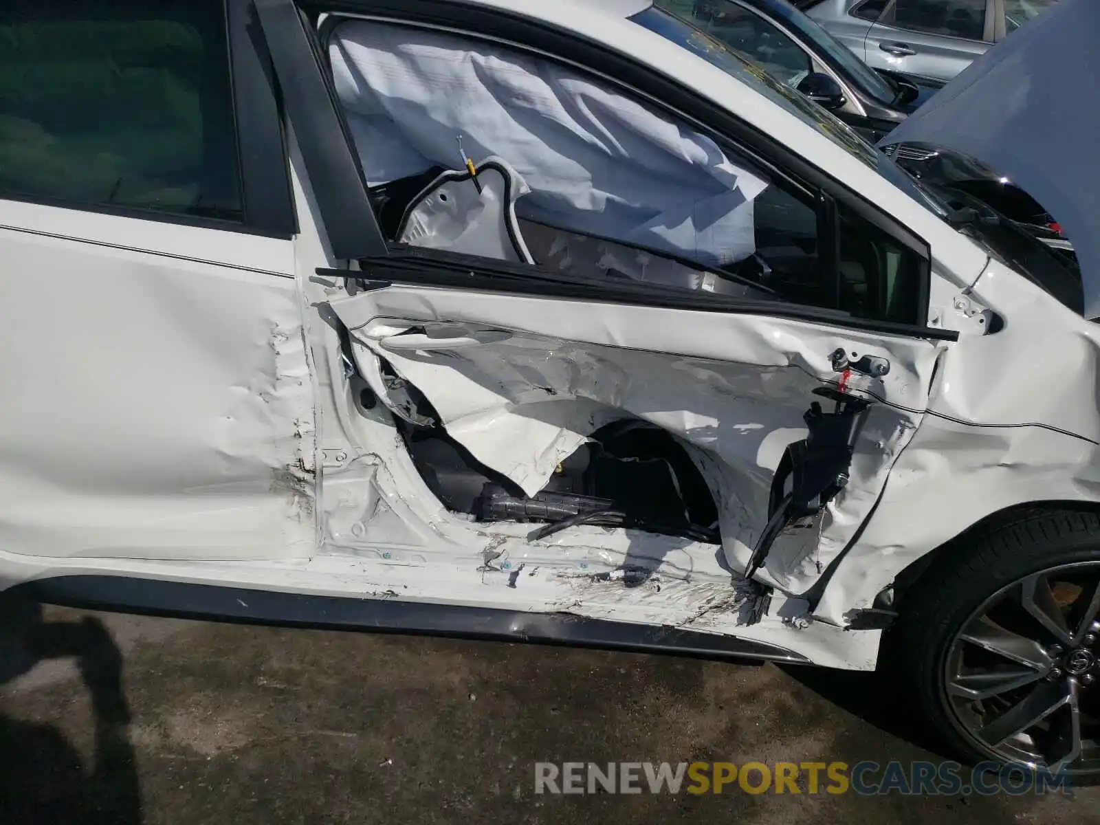 9 Photograph of a damaged car JTDS4MCE4MJ070807 TOYOTA COROLLA 2021