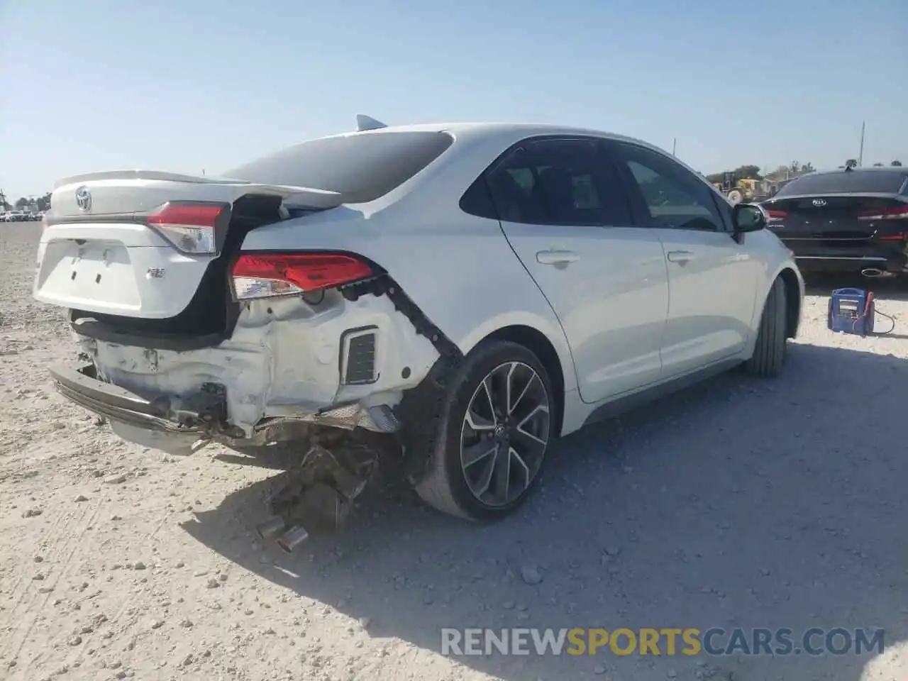 4 Photograph of a damaged car JTDS4MCE5MJ057631 TOYOTA COROLLA 2021