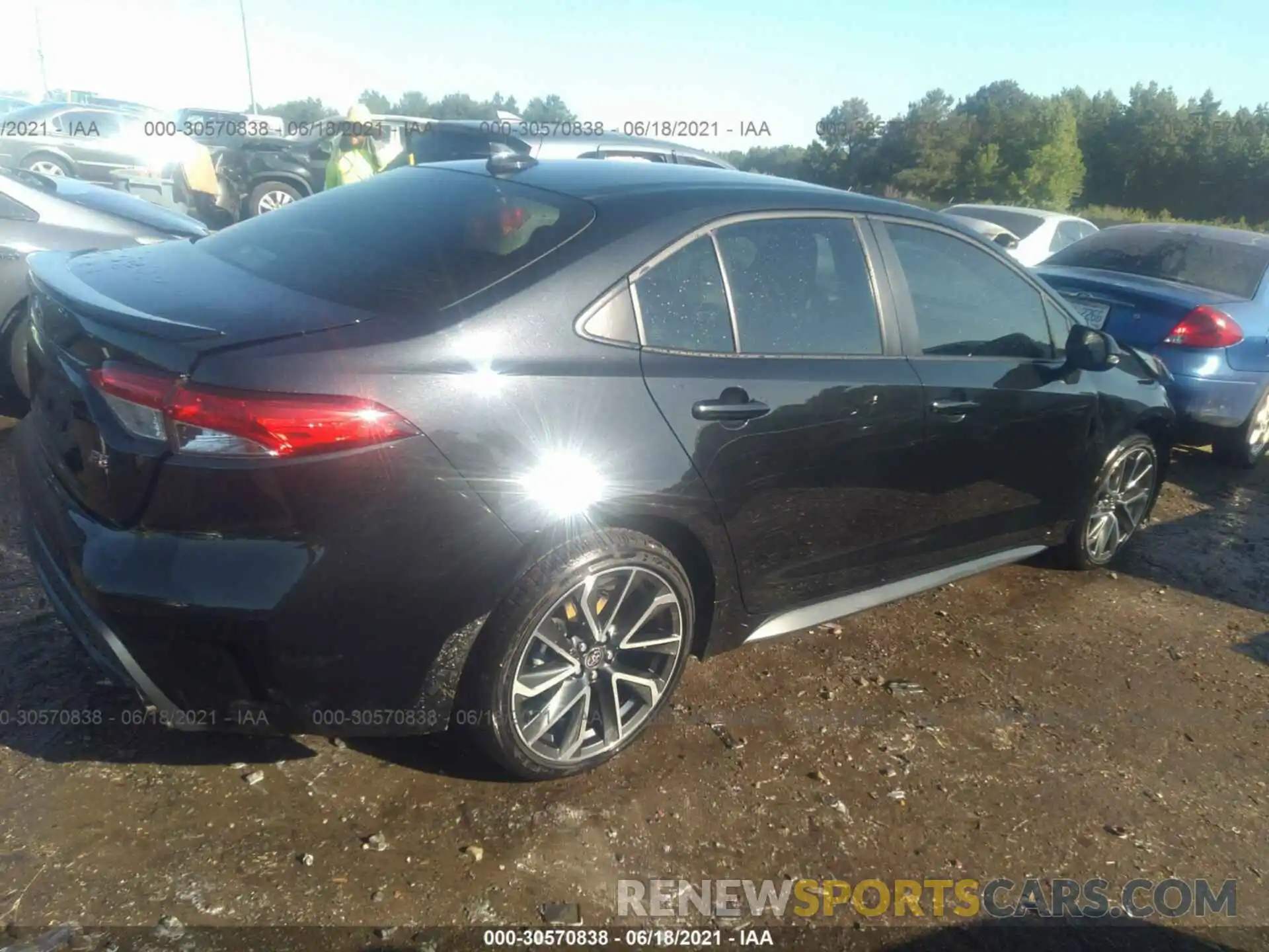 4 Photograph of a damaged car JTDS4MCE5MJ062067 TOYOTA COROLLA 2021