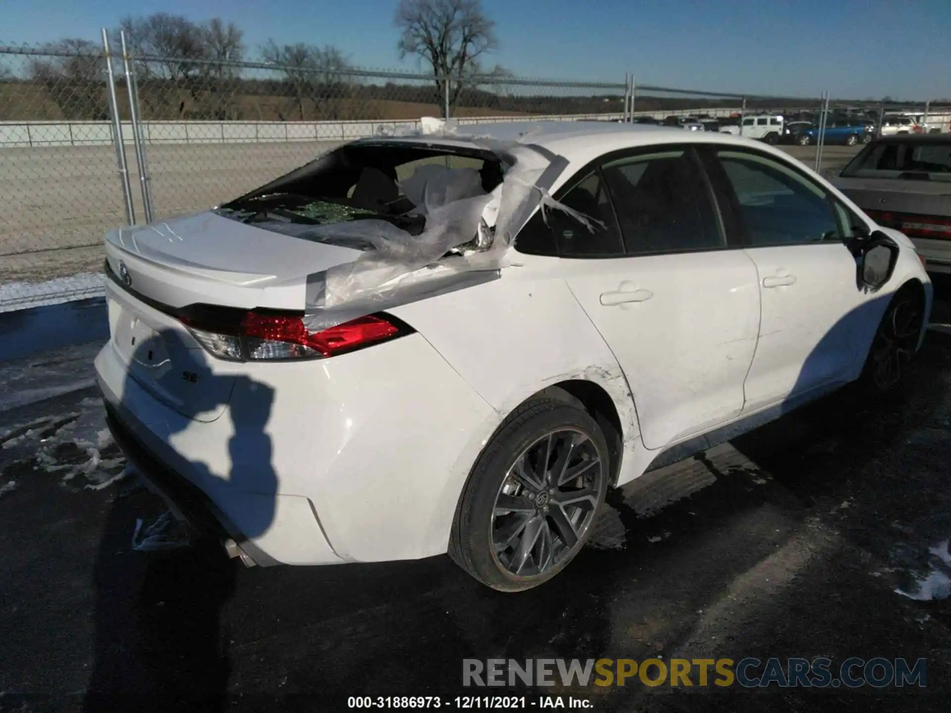 4 Photograph of a damaged car JTDS4MCE5MJ080164 TOYOTA COROLLA 2021