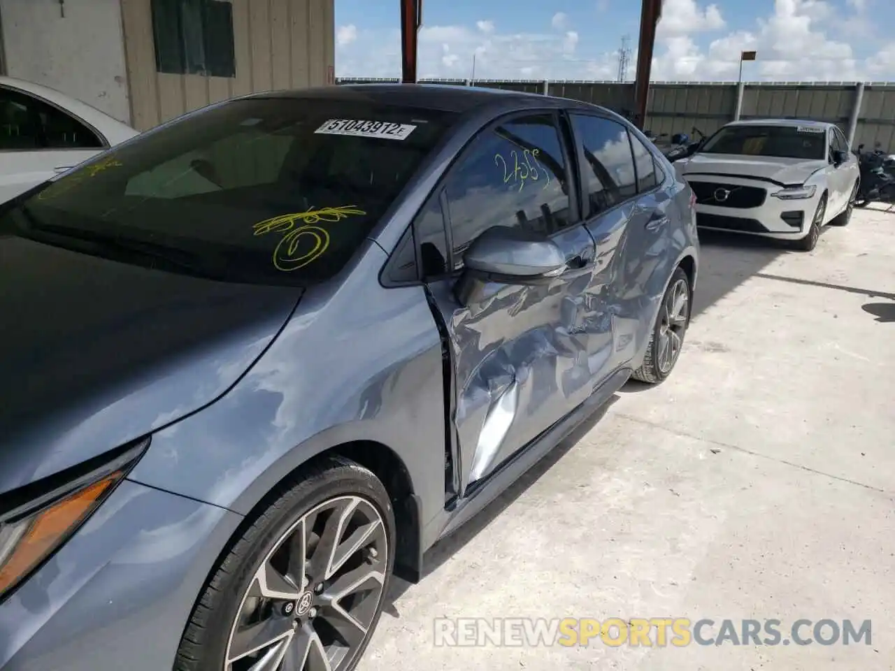 9 Photograph of a damaged car JTDS4MCE6MJ056326 TOYOTA COROLLA 2021