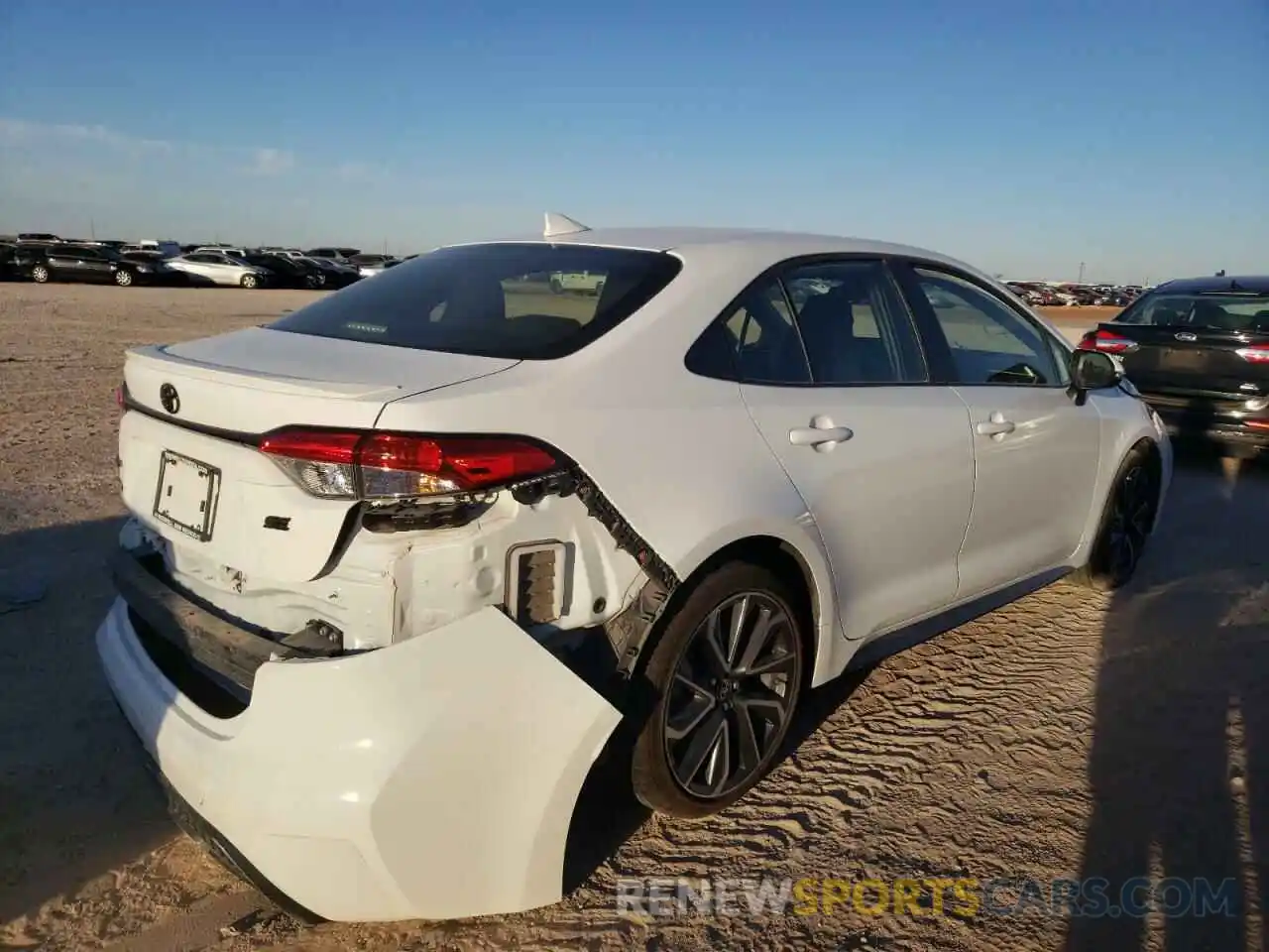 4 Photograph of a damaged car JTDS4MCE6MJ061123 TOYOTA COROLLA 2021