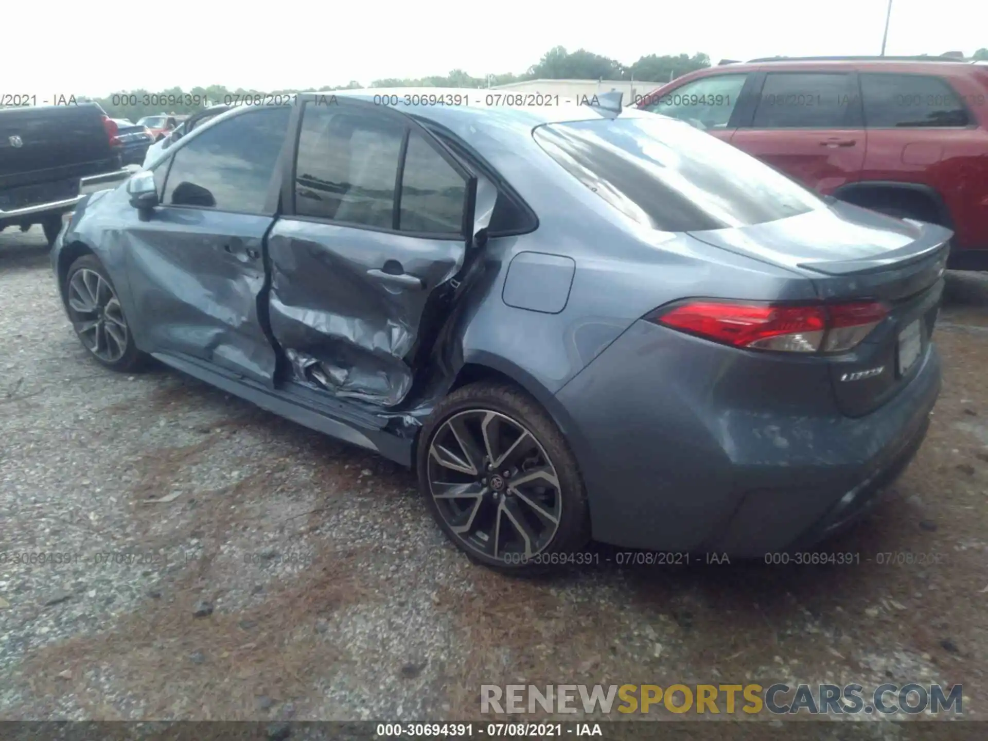 3 Photograph of a damaged car JTDS4MCE6MJ062742 TOYOTA COROLLA 2021