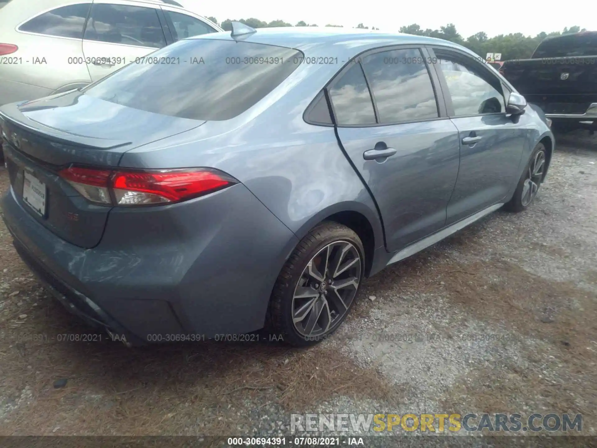 4 Photograph of a damaged car JTDS4MCE6MJ062742 TOYOTA COROLLA 2021