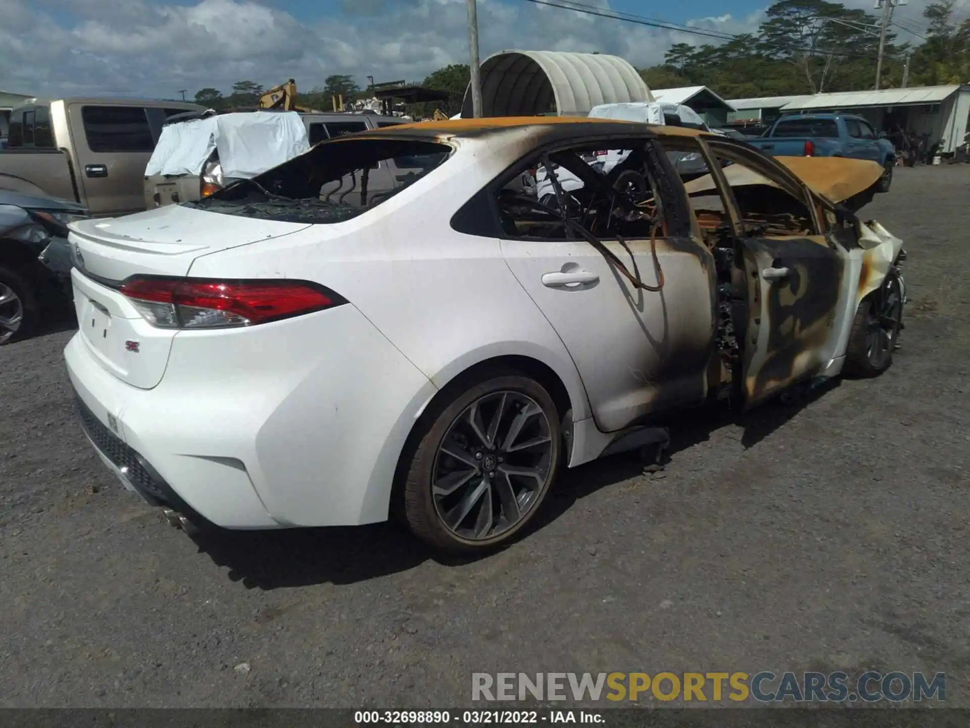 4 Photograph of a damaged car JTDS4MCE6MJ068055 TOYOTA COROLLA 2021