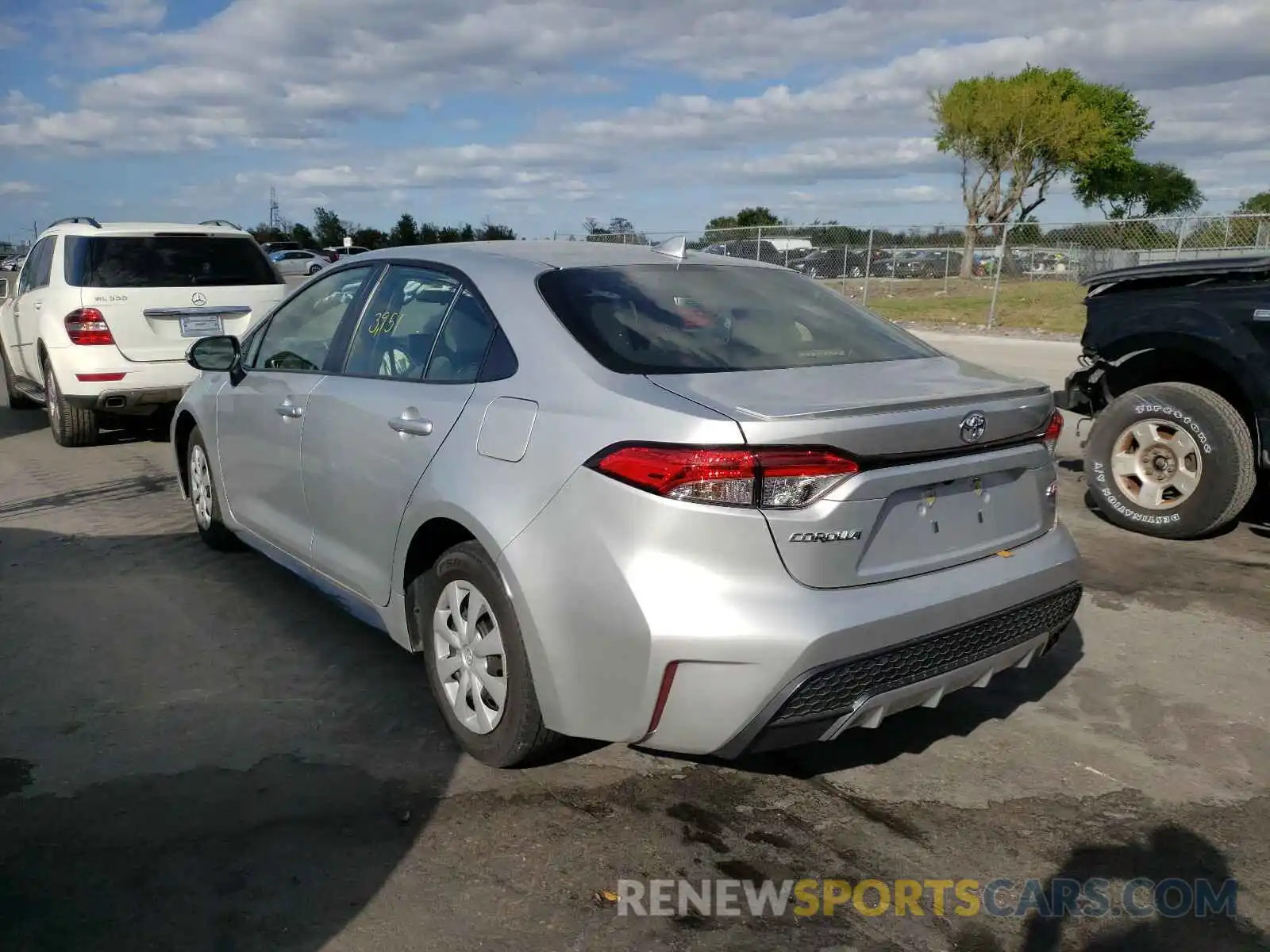 3 Photograph of a damaged car JTDS4MCE7MJ054066 TOYOTA COROLLA 2021