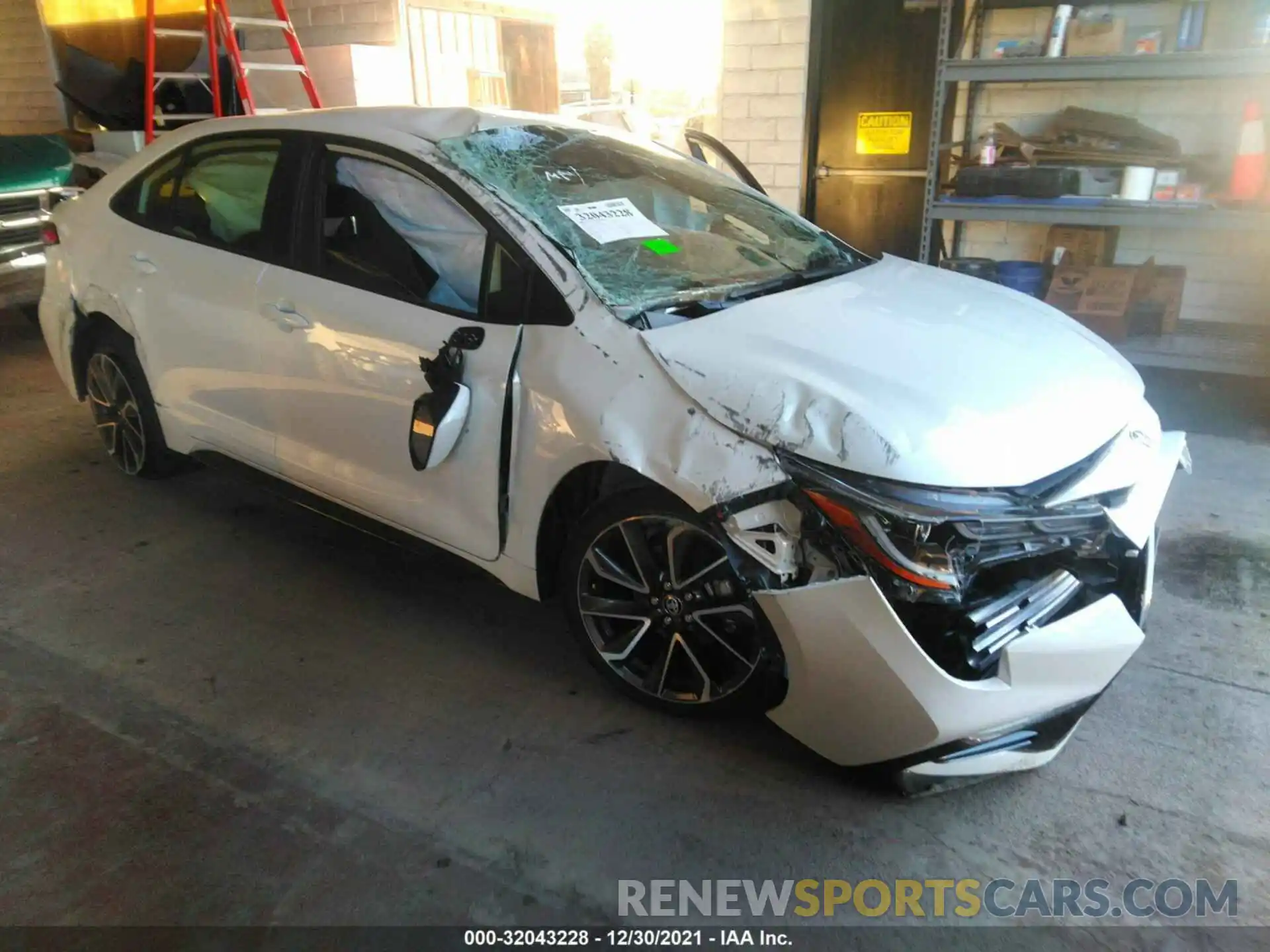 1 Photograph of a damaged car JTDS4MCE7MJ062569 TOYOTA COROLLA 2021