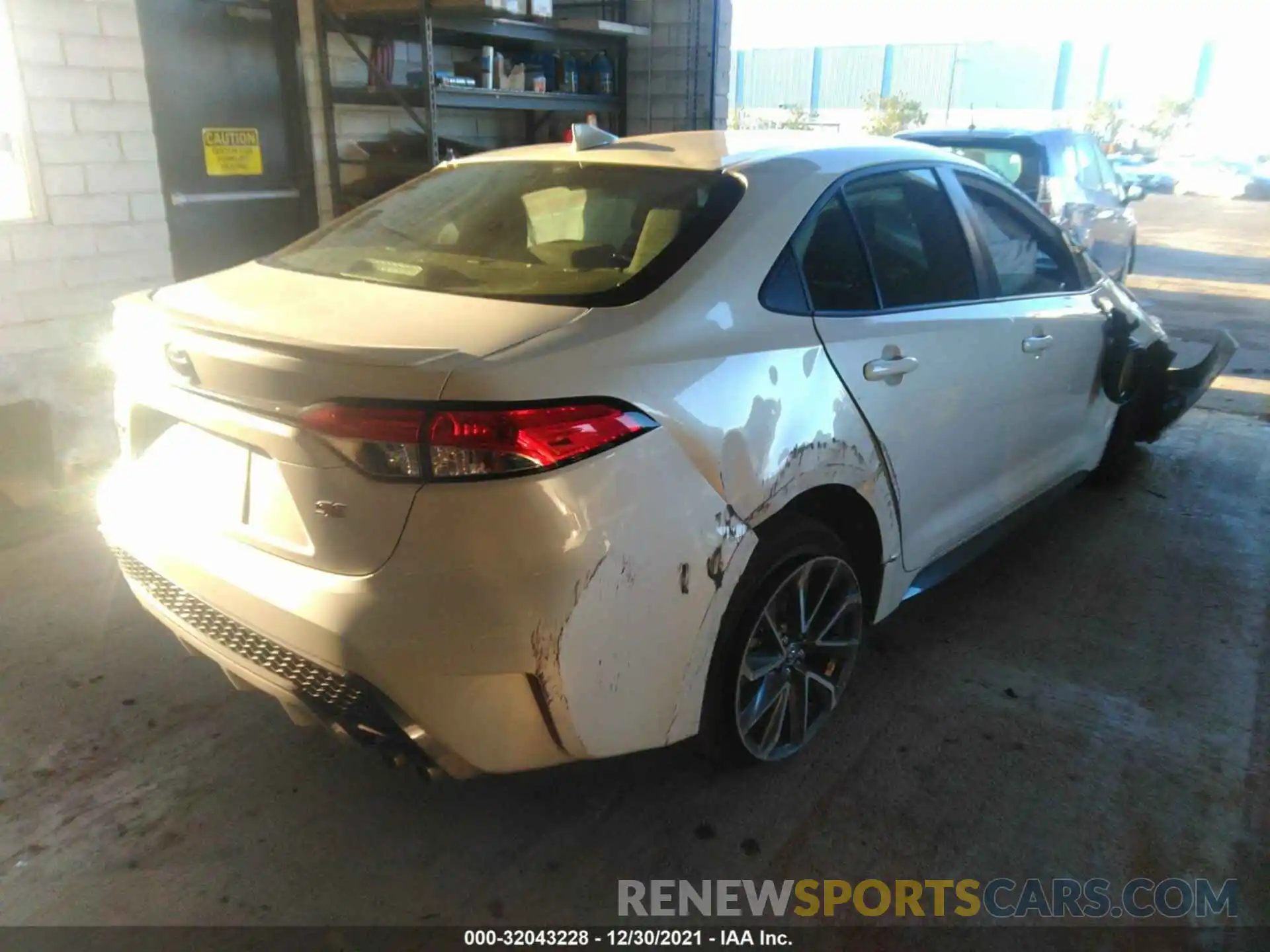 4 Photograph of a damaged car JTDS4MCE7MJ062569 TOYOTA COROLLA 2021