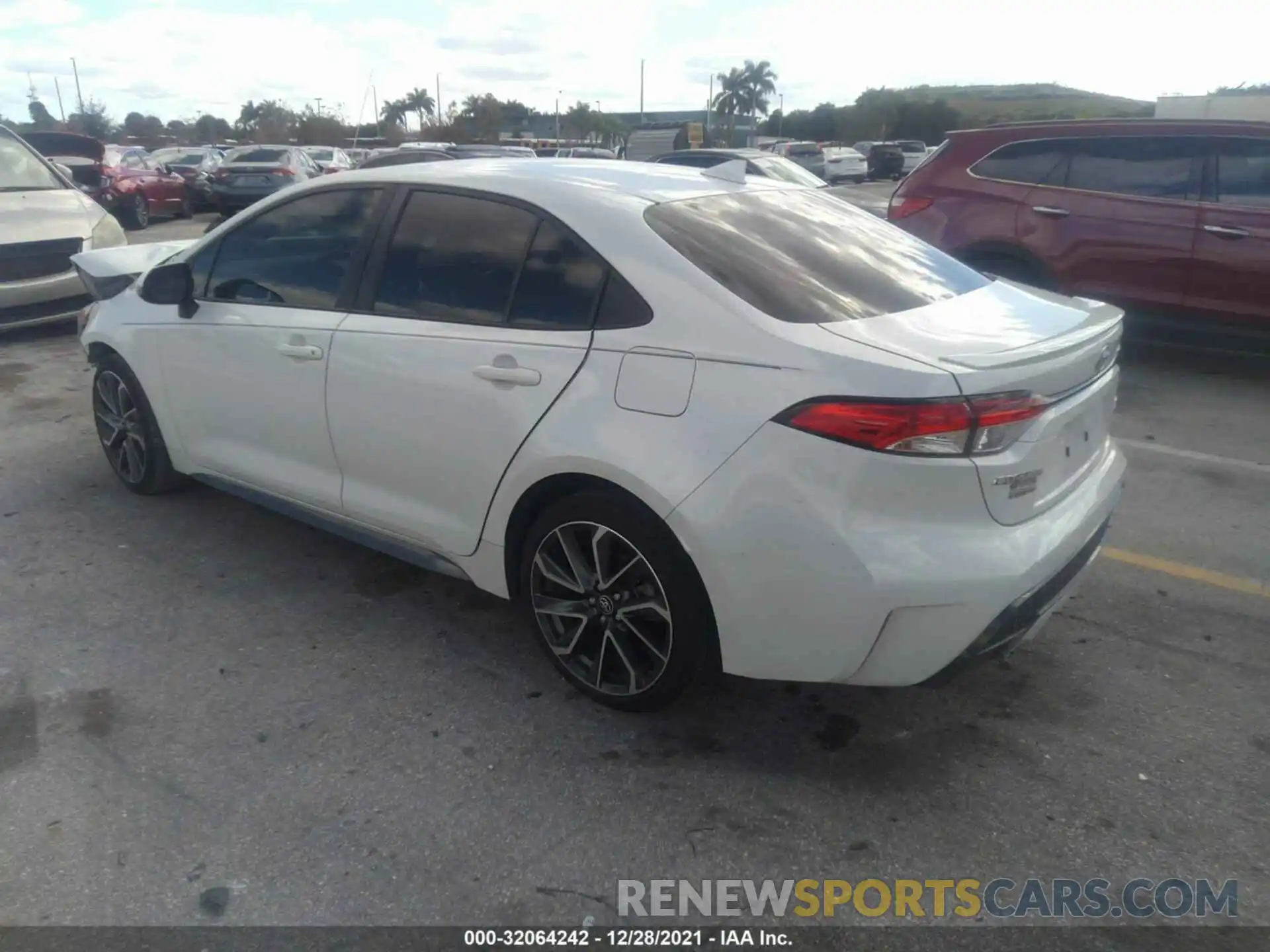 3 Photograph of a damaged car JTDS4MCE7MJ063821 TOYOTA COROLLA 2021