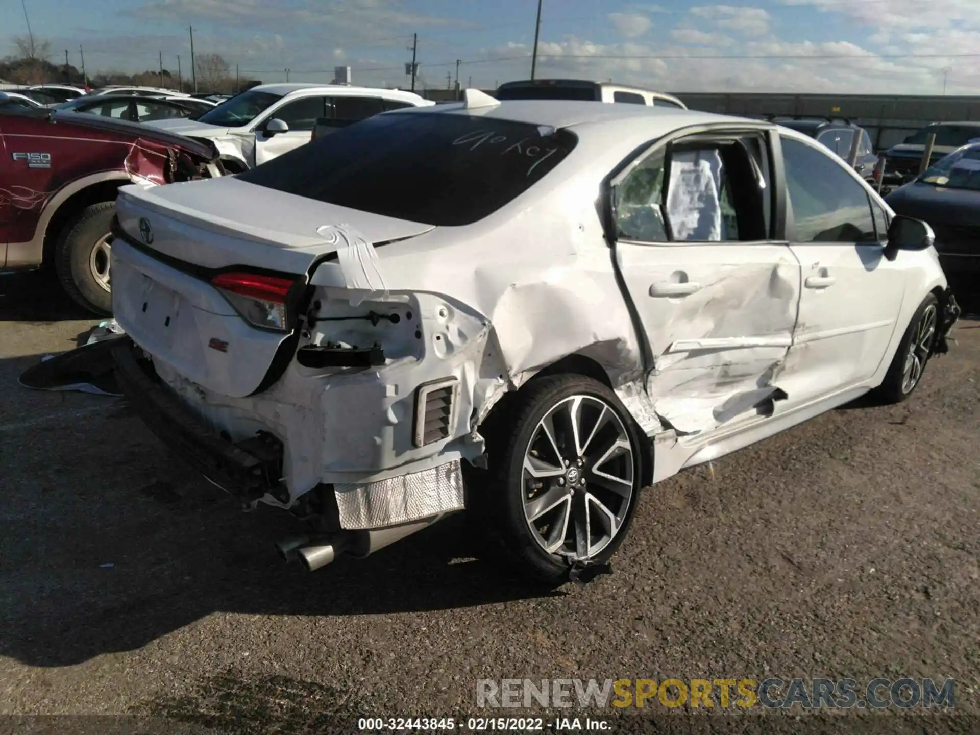 4 Photograph of a damaged car JTDS4MCE7MJ064273 TOYOTA COROLLA 2021