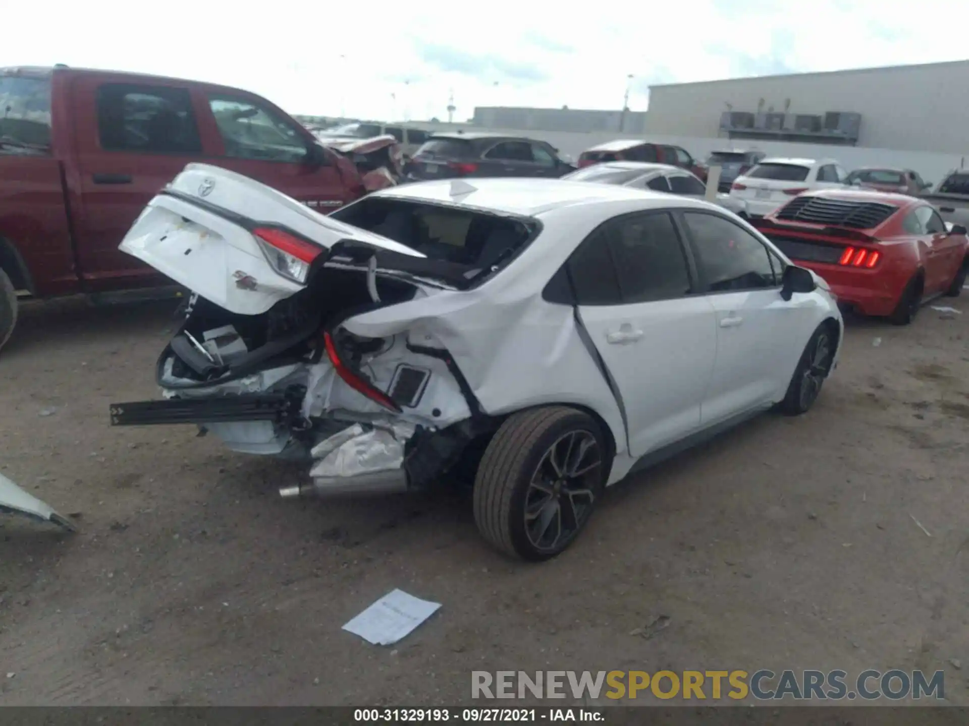 4 Photograph of a damaged car JTDS4MCEXMJ056619 TOYOTA COROLLA 2021