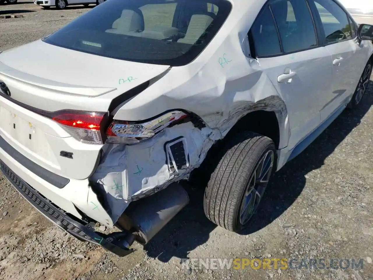 9 Photograph of a damaged car JTDS4MCEXMJ065983 TOYOTA COROLLA 2021