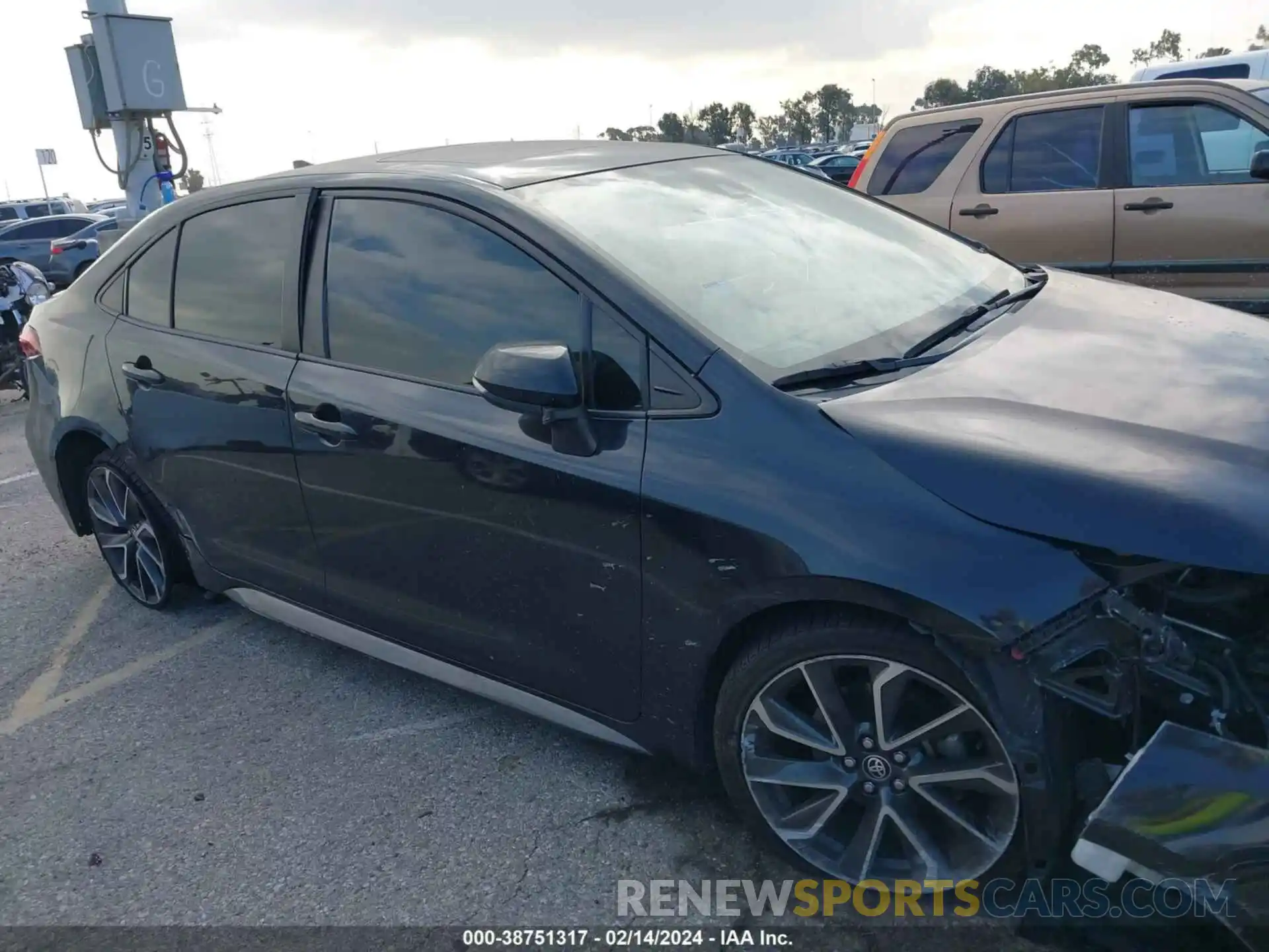 13 Photograph of a damaged car JTDT4MCE6MJ057836 TOYOTA COROLLA 2021