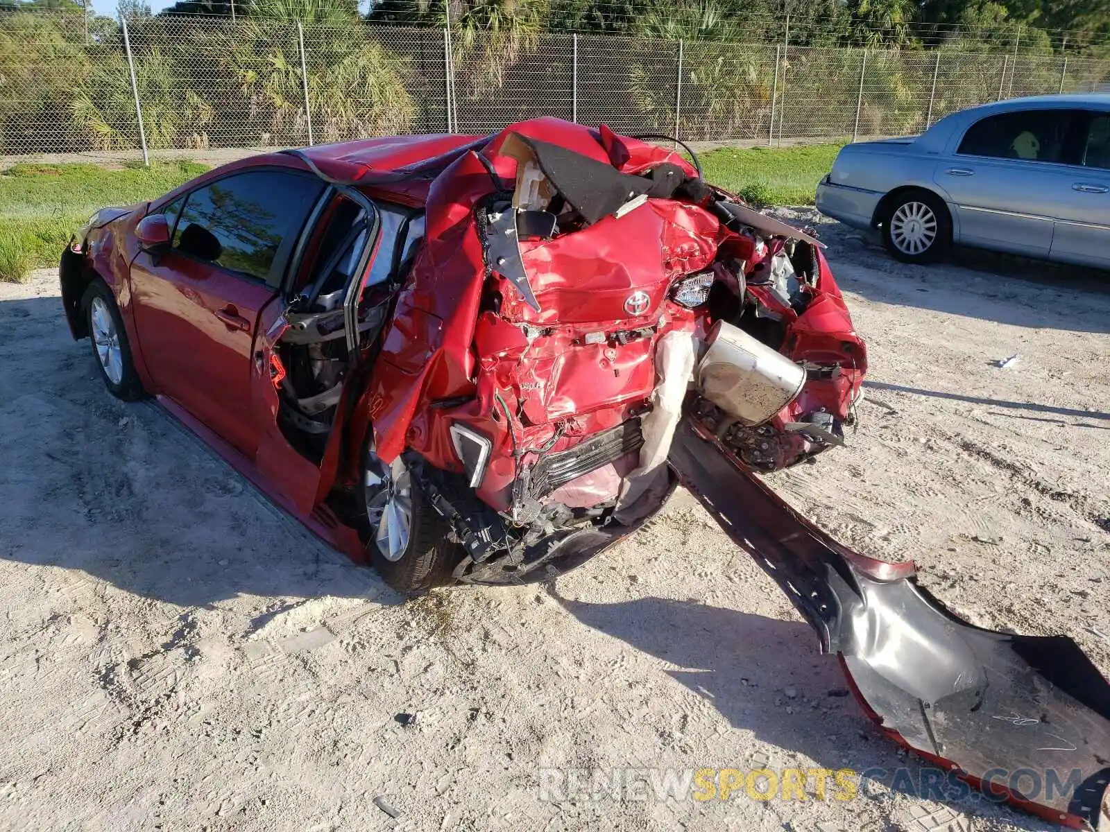 3 Photograph of a damaged car JTDVPMAE0MJ121954 TOYOTA COROLLA 2021