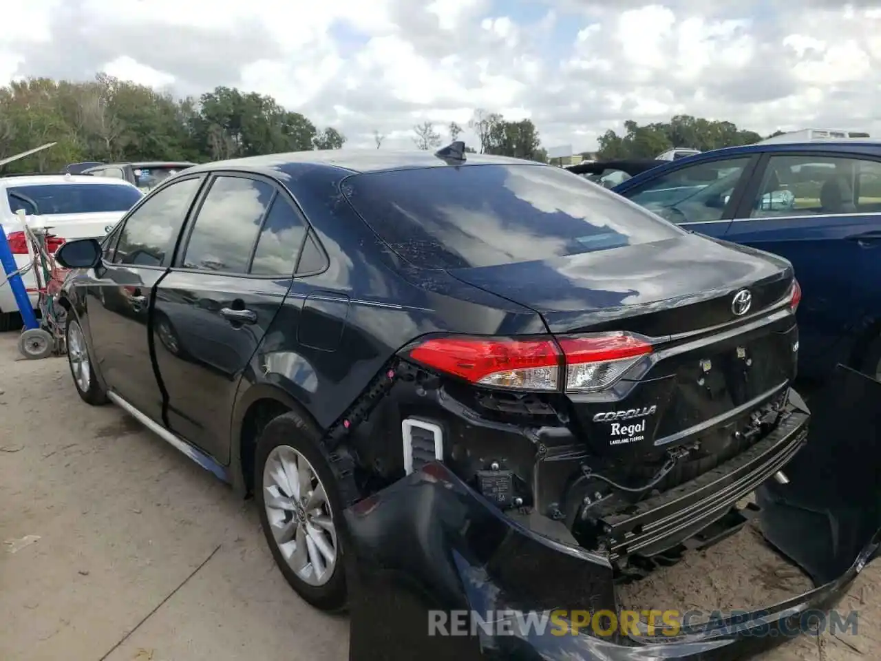 3 Photograph of a damaged car JTDVPMAE0MJ163444 TOYOTA COROLLA 2021