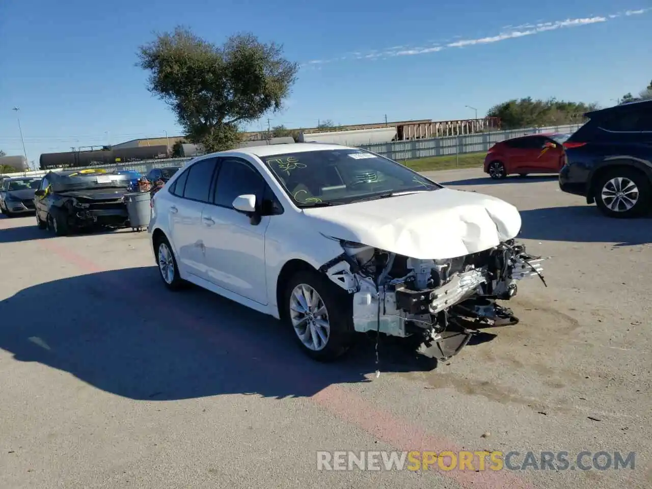 1 Photograph of a damaged car JTDVPMAE0MJ167638 TOYOTA COROLLA 2021