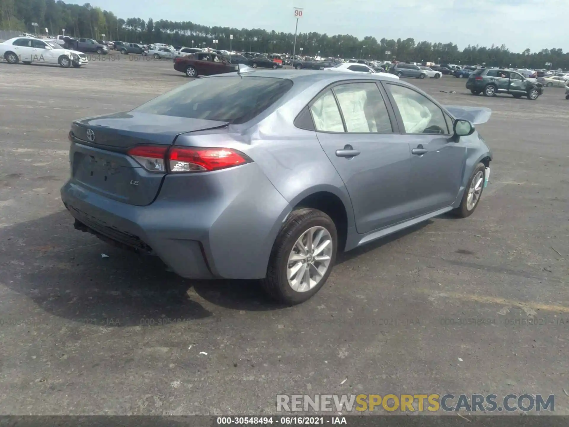 4 Photograph of a damaged car JTDVPMAE1MJ172010 TOYOTA COROLLA 2021