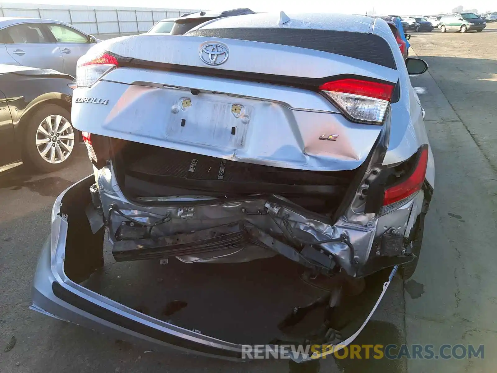 9 Photograph of a damaged car JTDVPMAE2MJ129294 TOYOTA COROLLA 2021