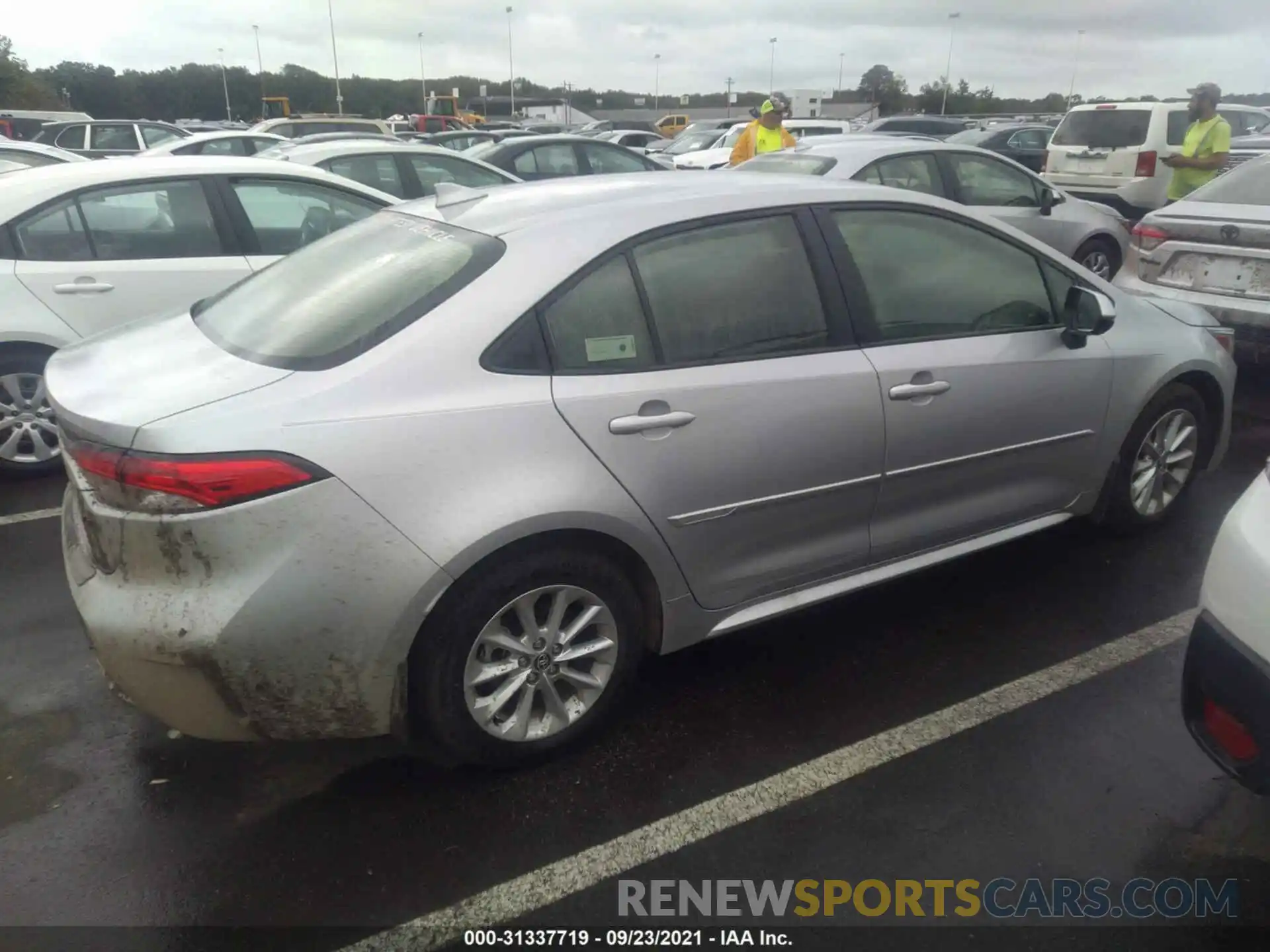 4 Photograph of a damaged car JTDVPMAE2MJ133197 TOYOTA COROLLA 2021