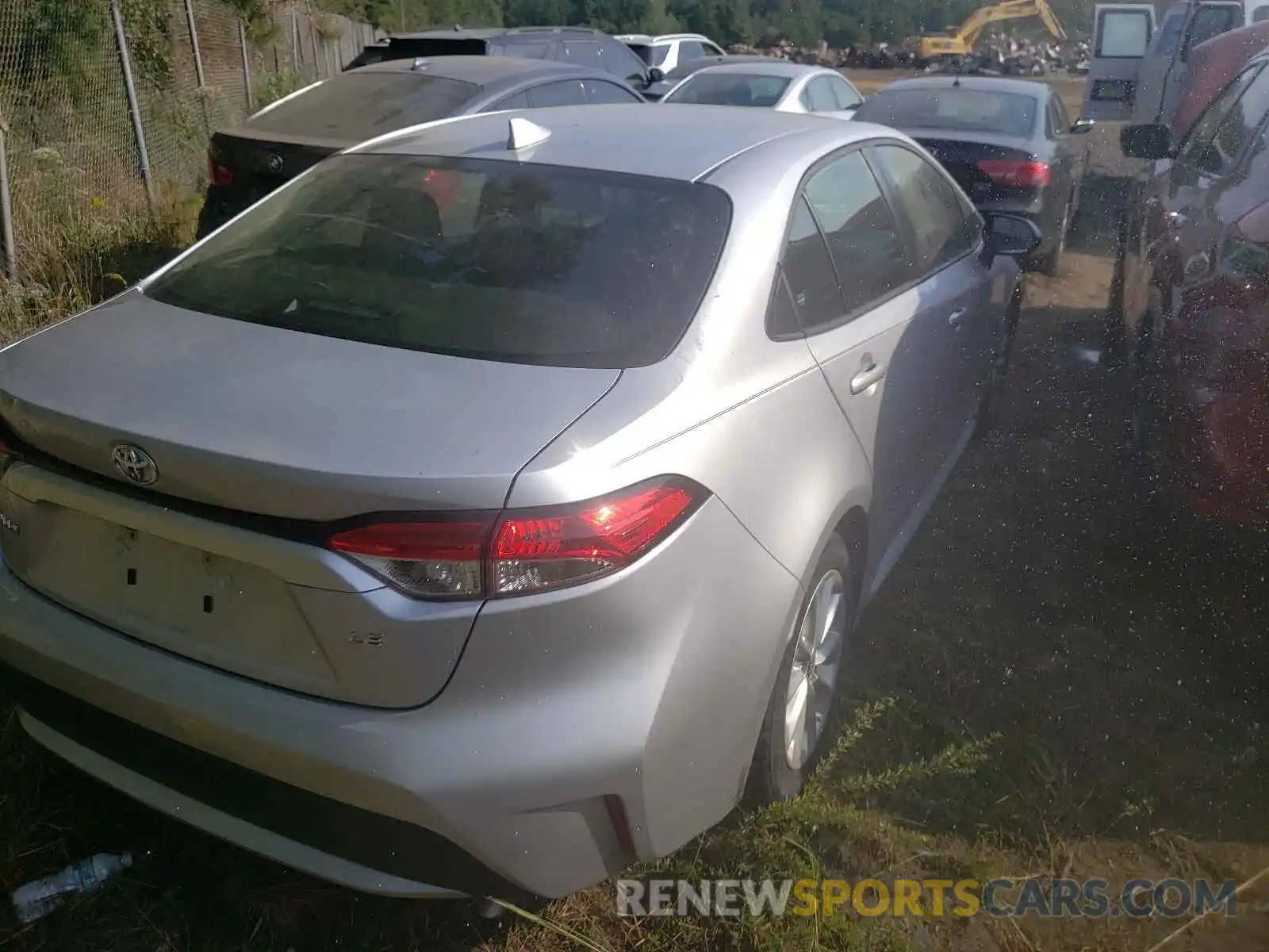 4 Photograph of a damaged car JTDVPMAE2MJ135936 TOYOTA COROLLA 2021