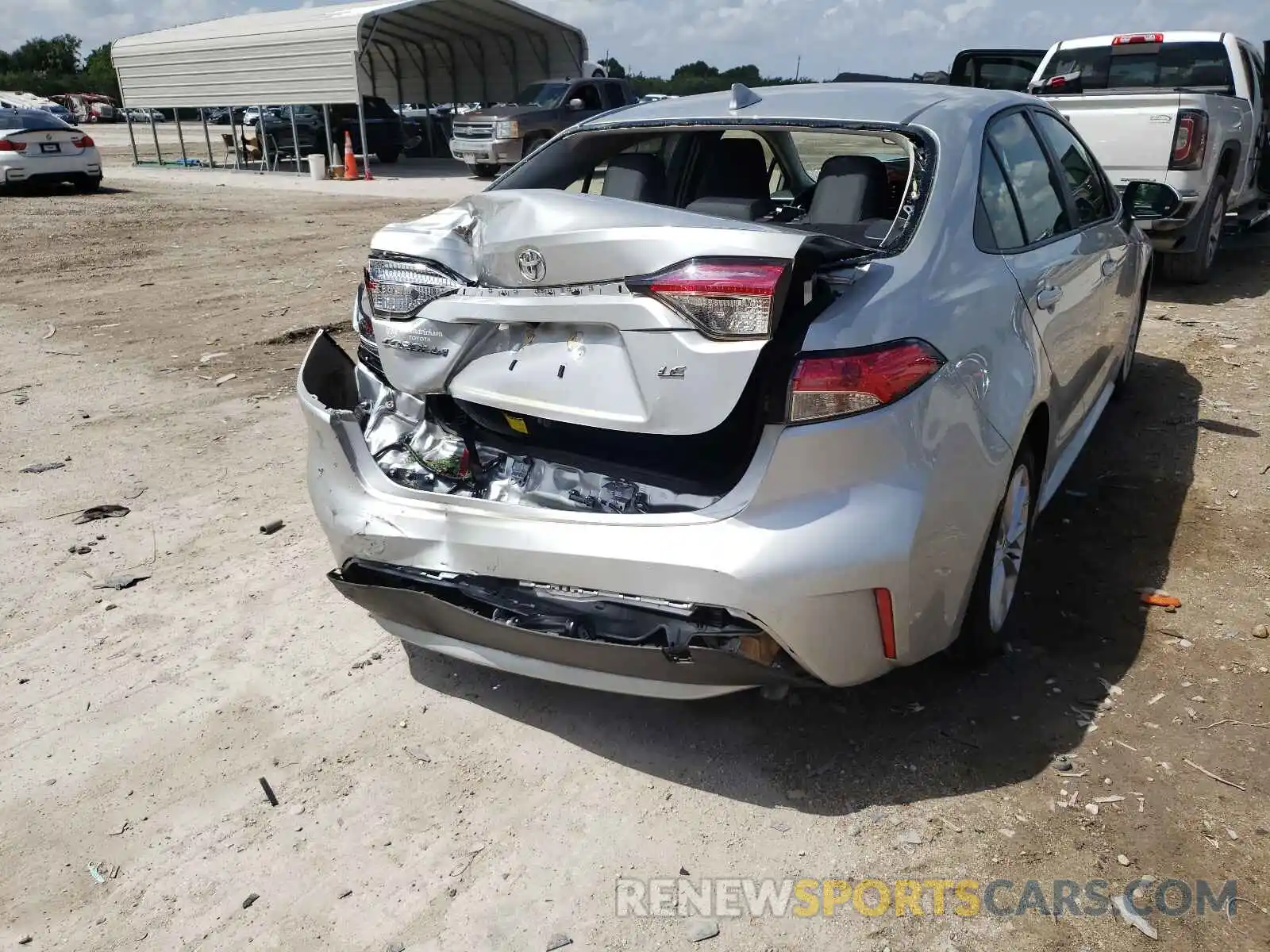 4 Photograph of a damaged car JTDVPMAE4MJ121570 TOYOTA COROLLA 2021