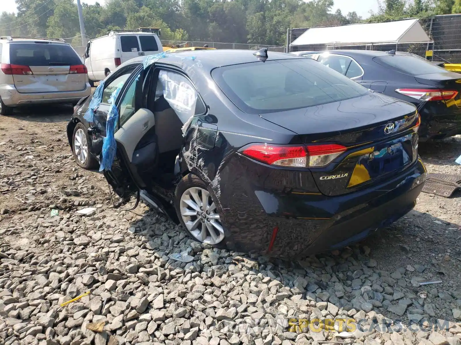 3 Photograph of a damaged car JTDVPMAE4MJ141818 TOYOTA COROLLA 2021