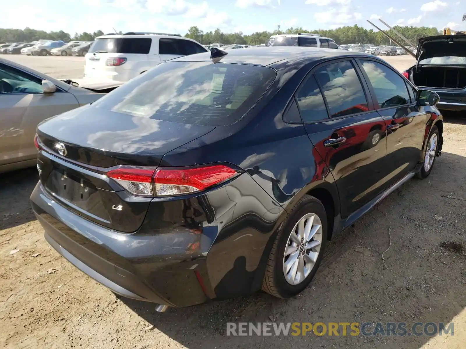 4 Photograph of a damaged car JTDVPMAE4MJ170574 TOYOTA COROLLA 2021