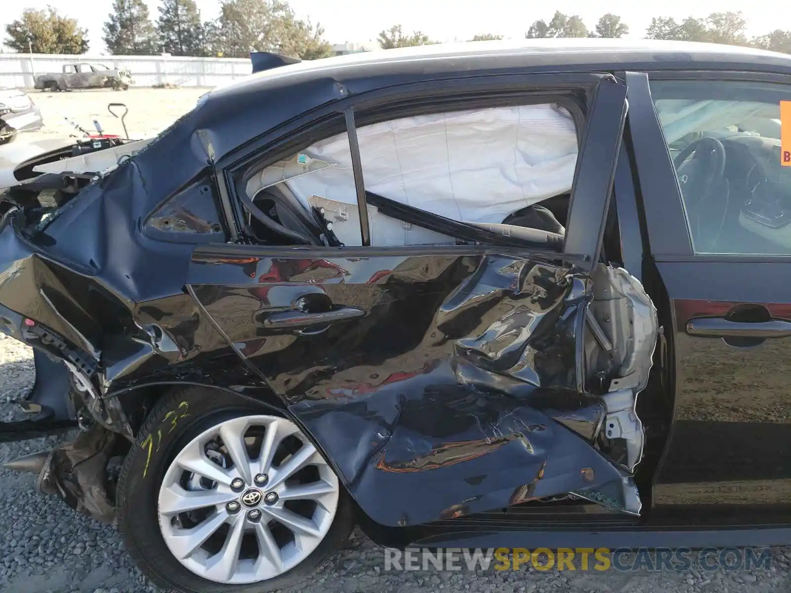 6 Photograph of a damaged car JTDVPMAE5MJ130438 TOYOTA COROLLA 2021